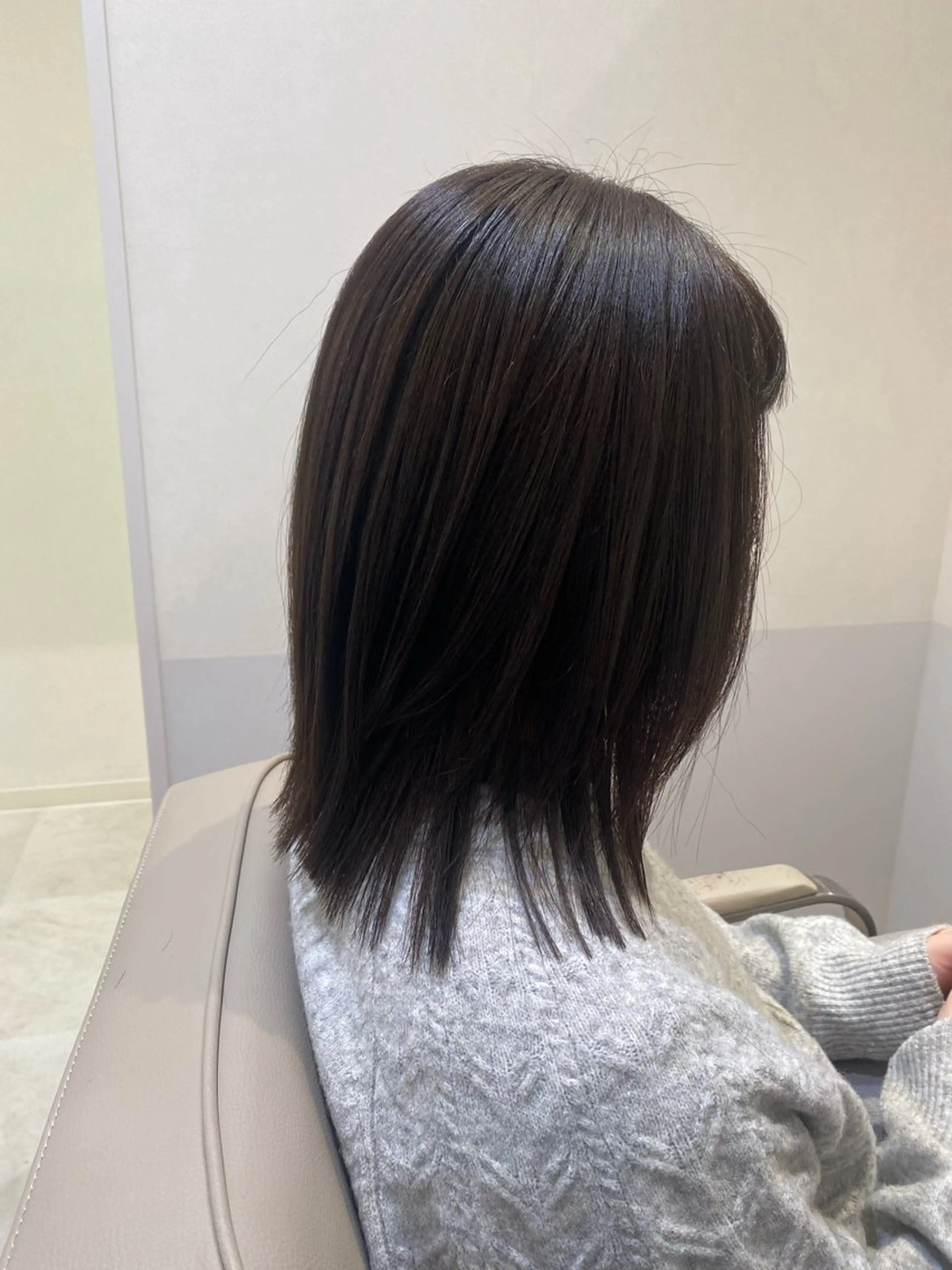 ミディアム カラー ミディアムレイヤー グレージュ レイヤーカット 韓国ヘア・カラー 🩵SHIZUKUのヘアスタイル