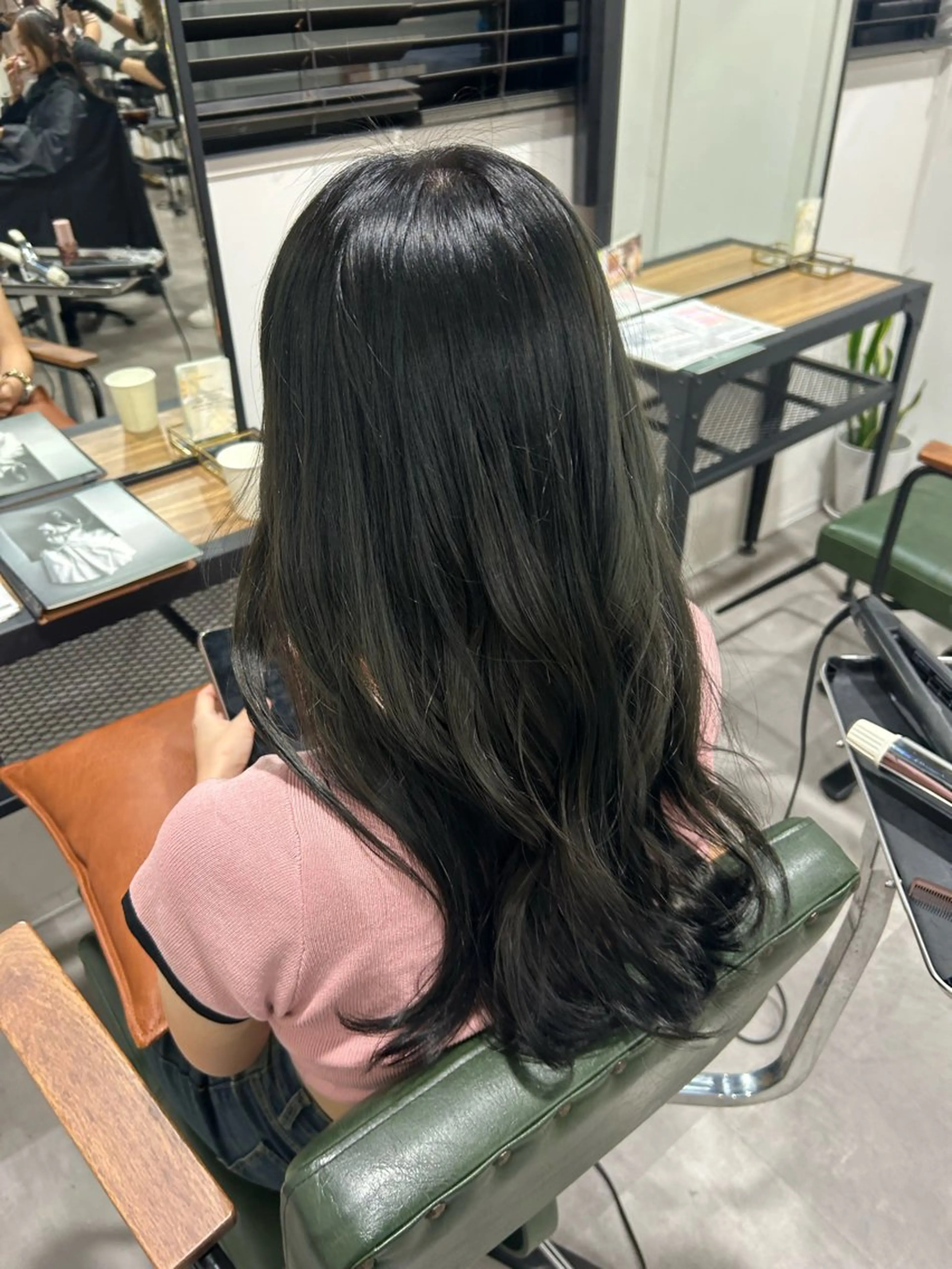 カラー kanae🫧 ｜透明感カラー｜平尾のヘアスタイル