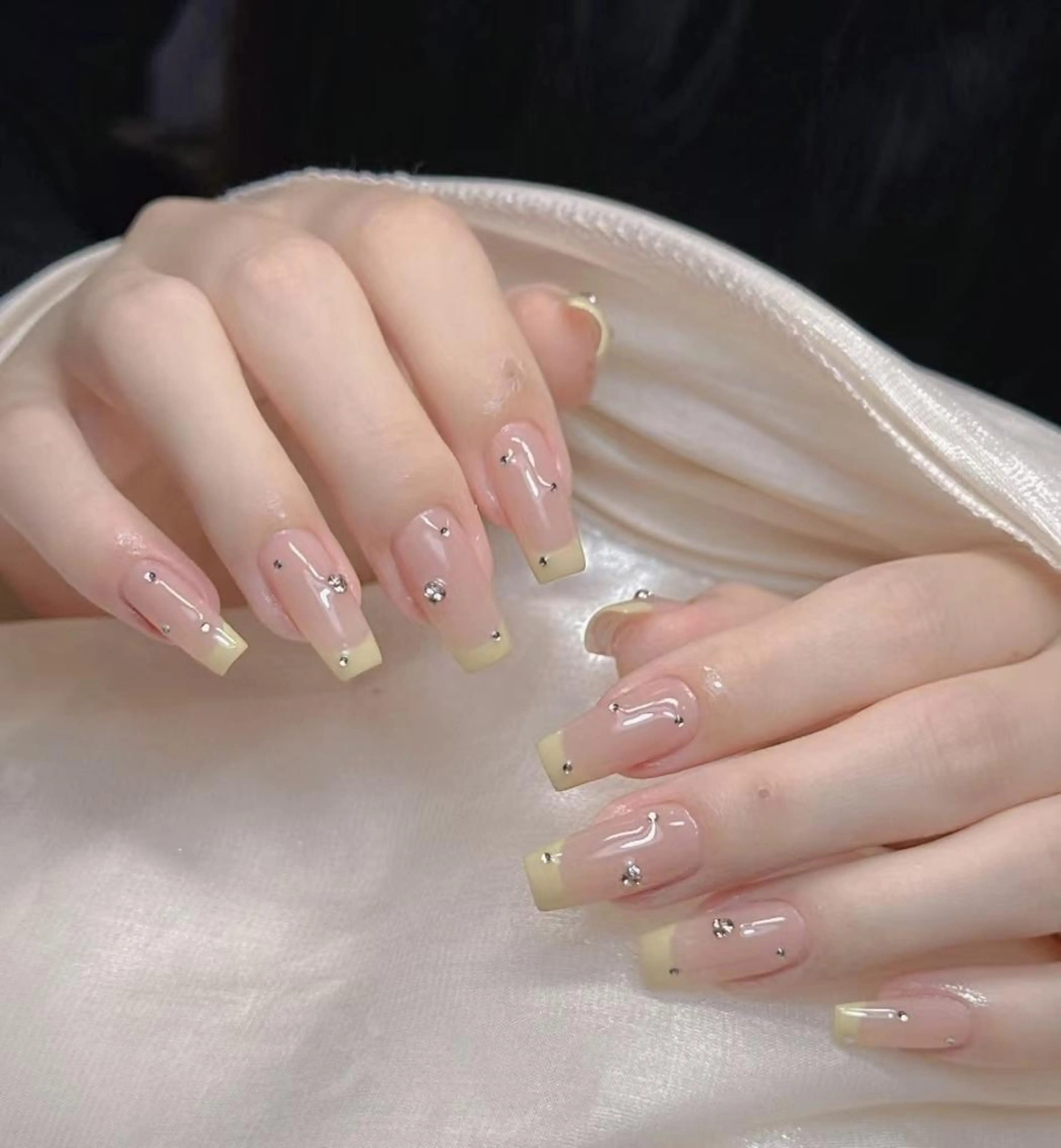 ネイル VIVIAN リサのネイルデザイン