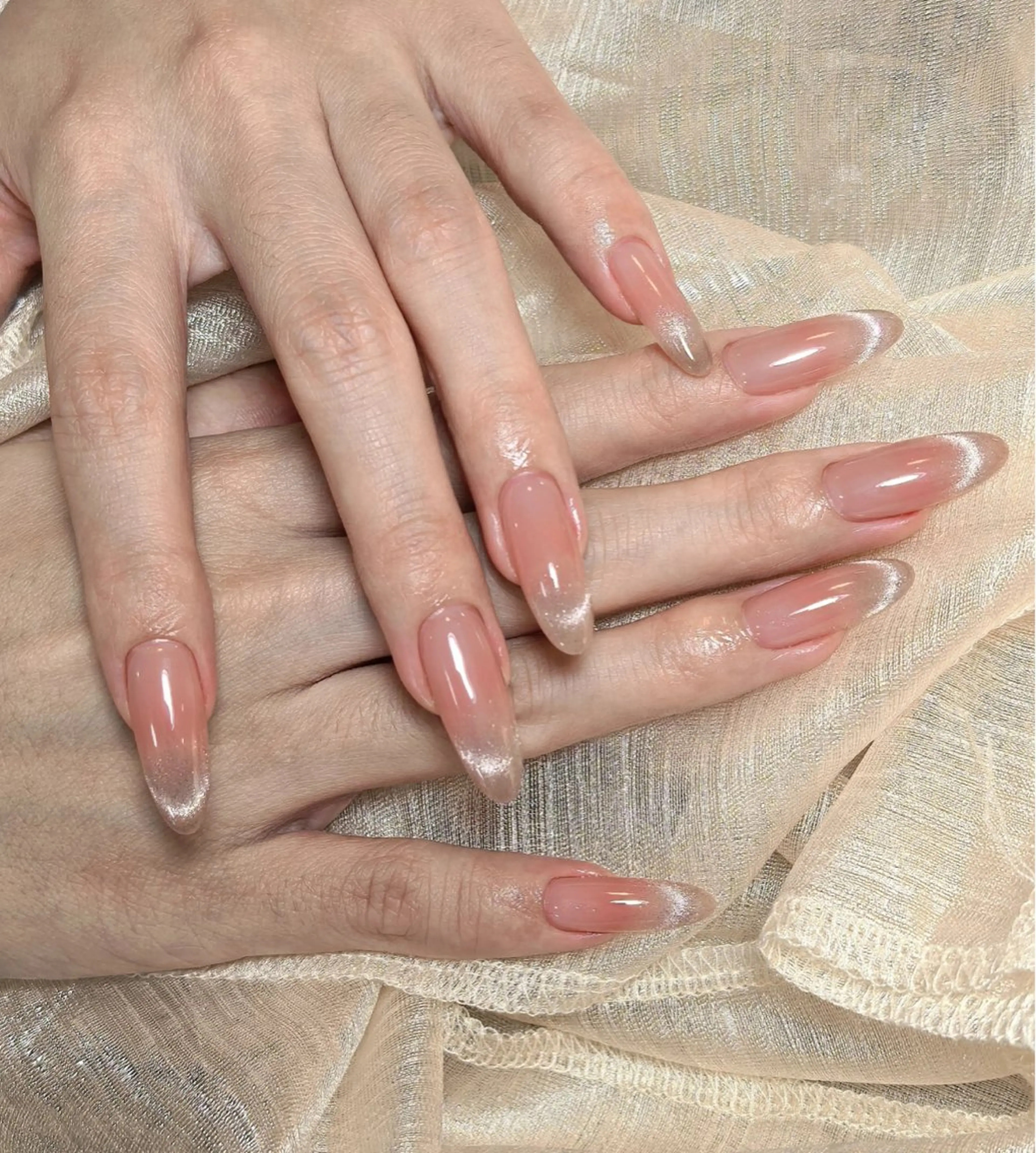 ネイル ハンドネイル Maggie チョウチョウのネイルデザイン