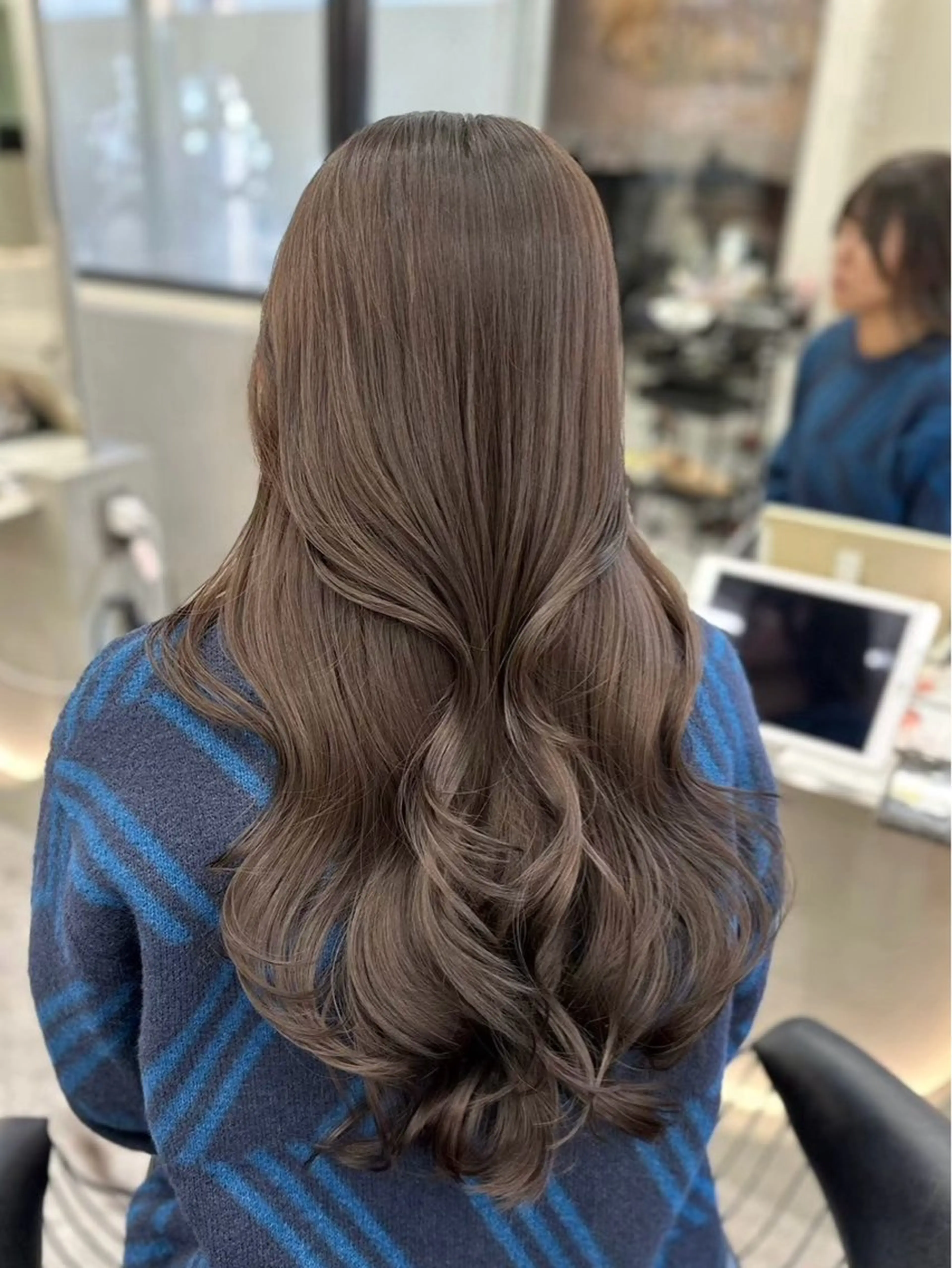 【⭐️4月13日限定⭐️】カット+ブリーチなしダブルカラー+髪質改善トリートメントの写真