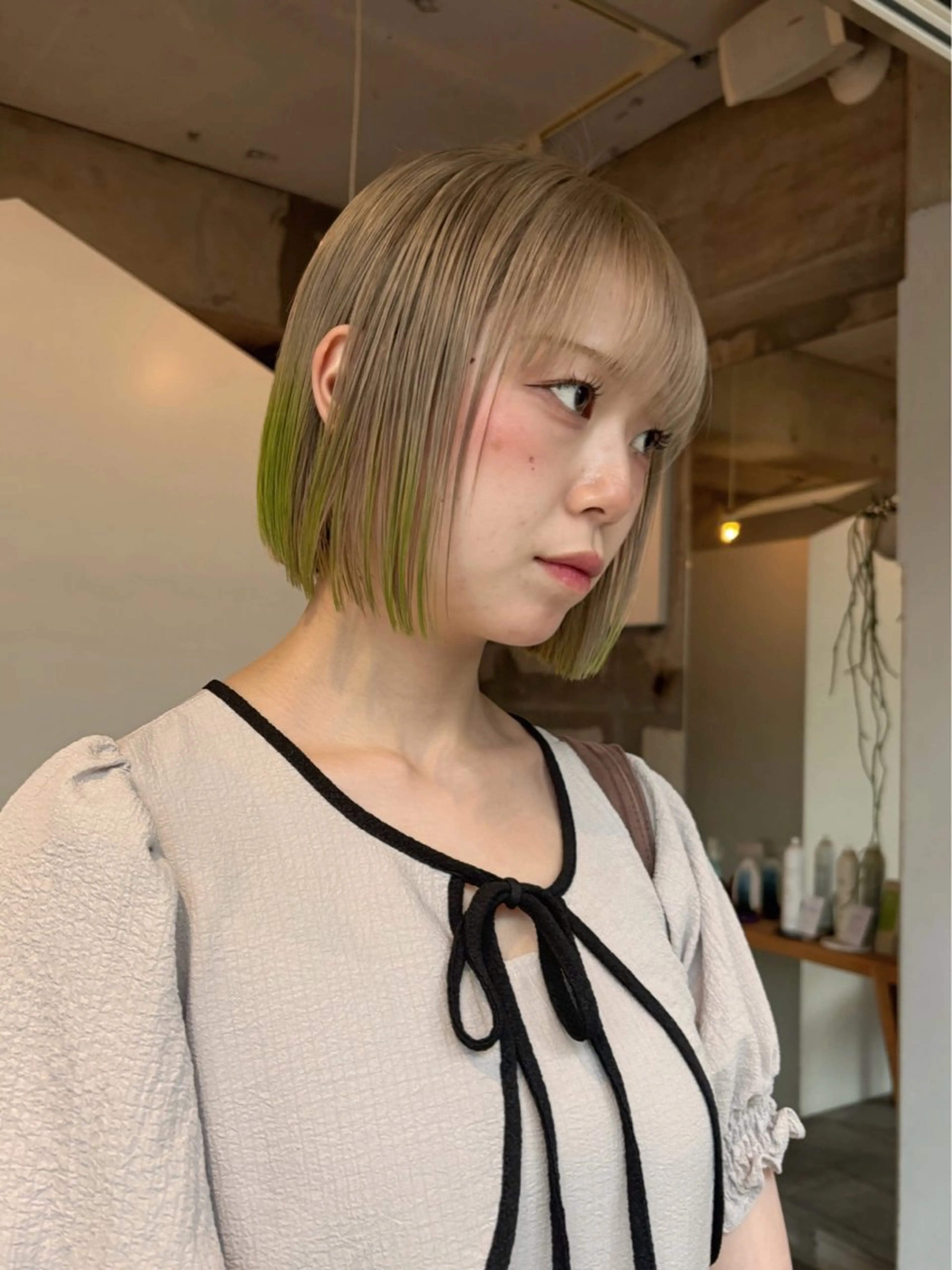 ショート mirai/レイヤー ボブ/デザインのヘアスタイル