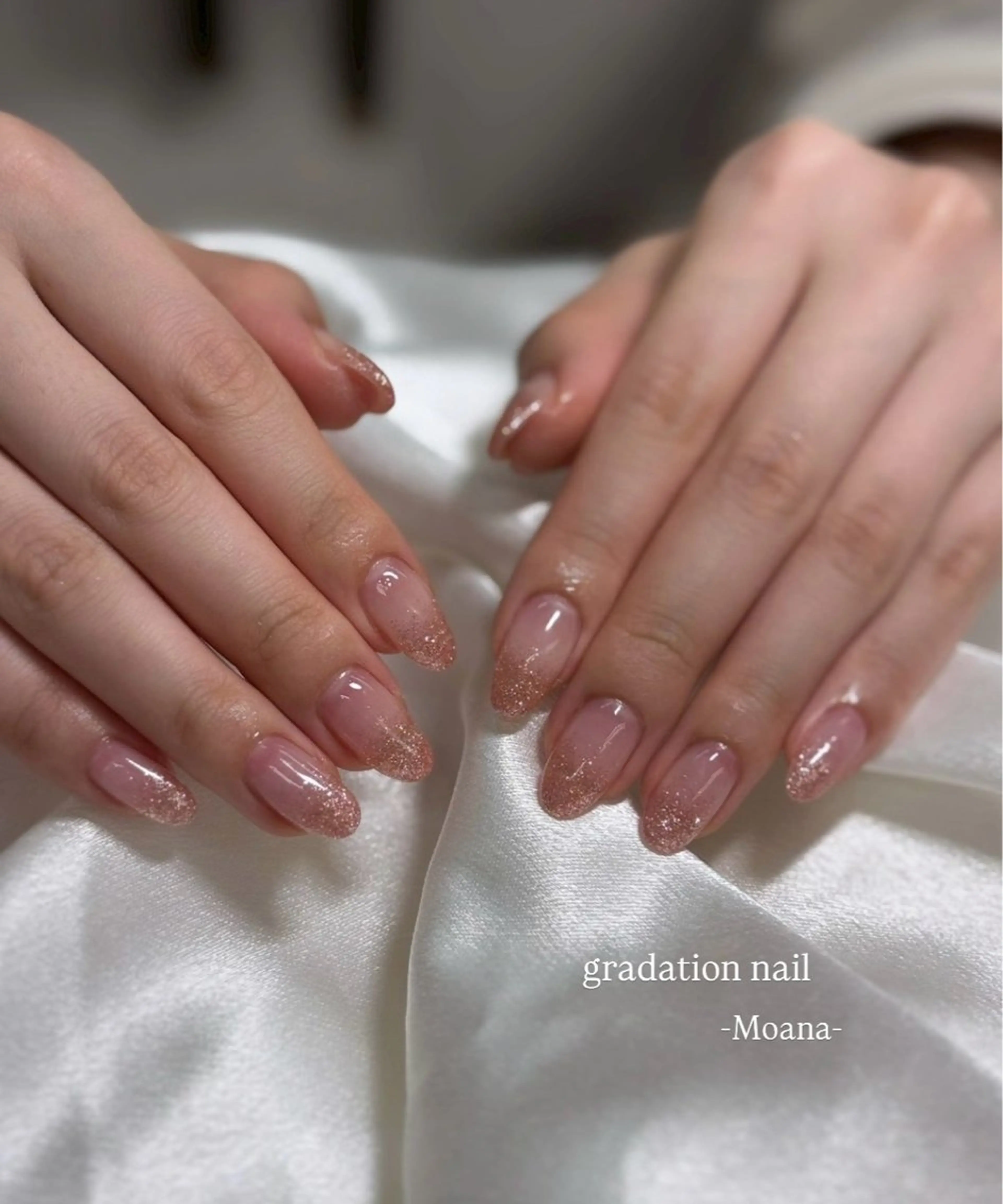 ネイル フラッシュネイル グラデーション キラキラネイル ラメ(グリッター) ラメグラデーション ハンドネイル Moana nail Hiyoriのネイルデザイン