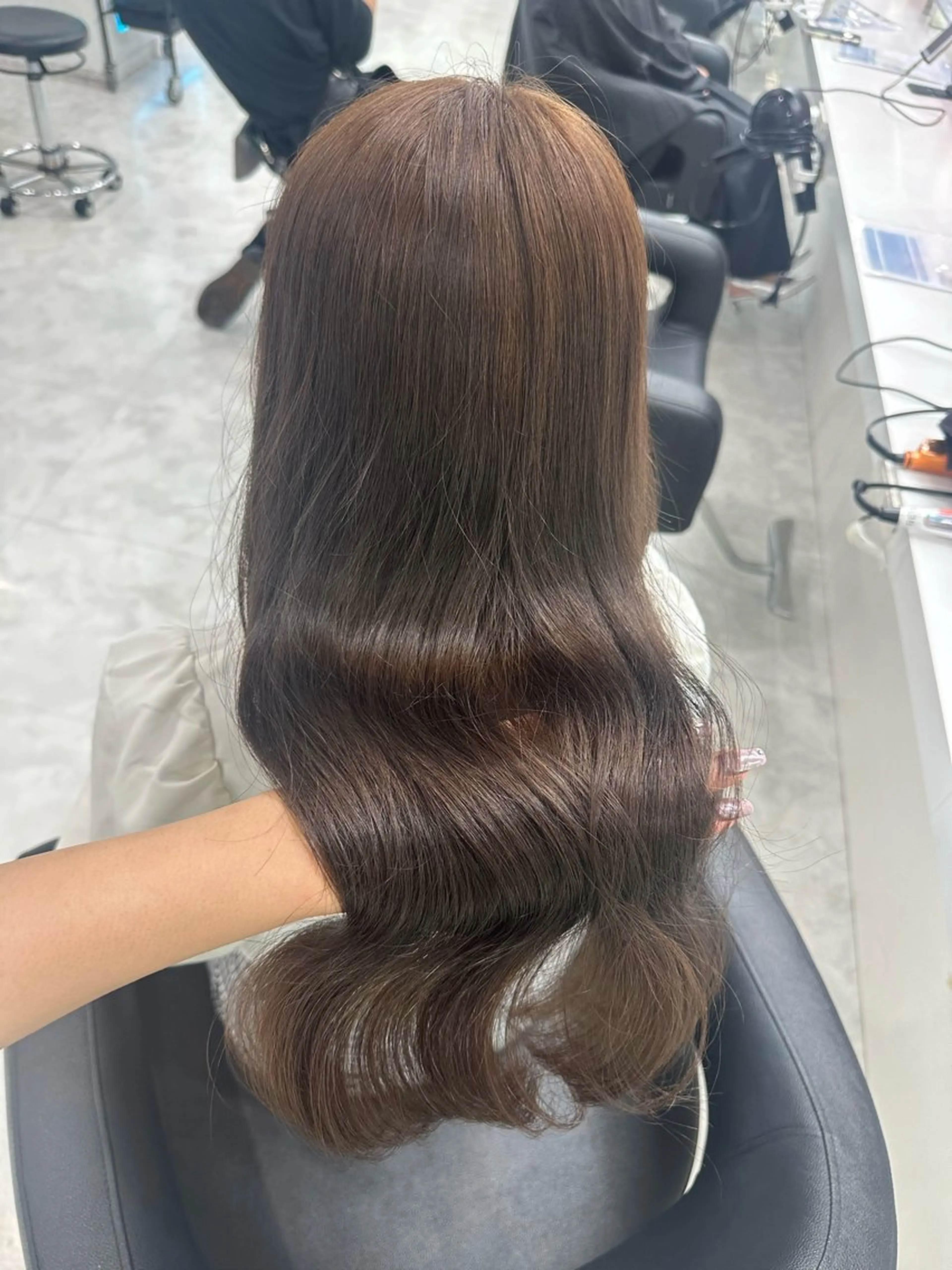 ロング アッシュ チョコレートブラウン 韓国風カラー ピンクブラウン 髪質改善 ヘアカラー トリートメント 🤎MISAKI 艶髪カラー🤎のヘアスタイル