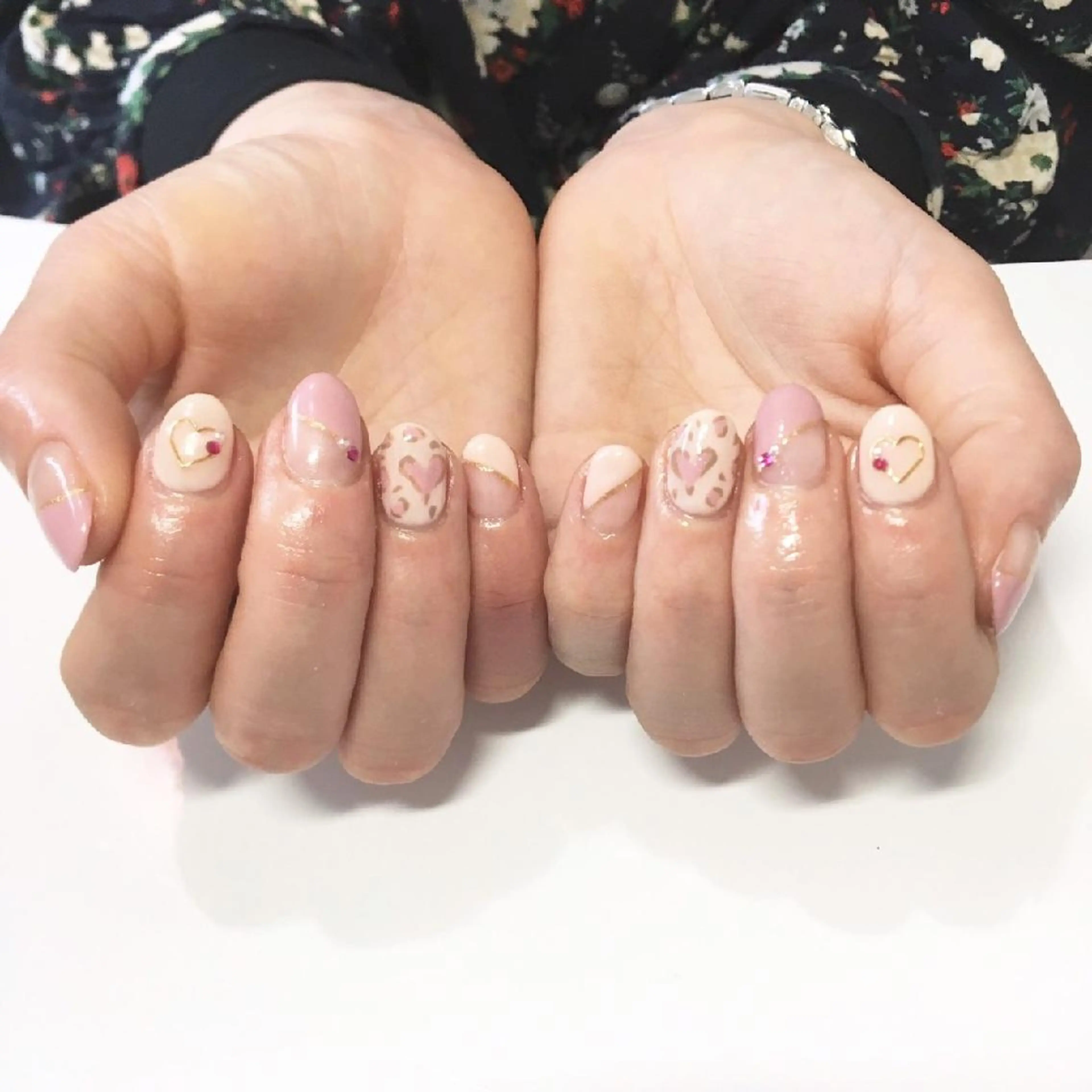 ネイル 近藤 美春のネイルデザイン