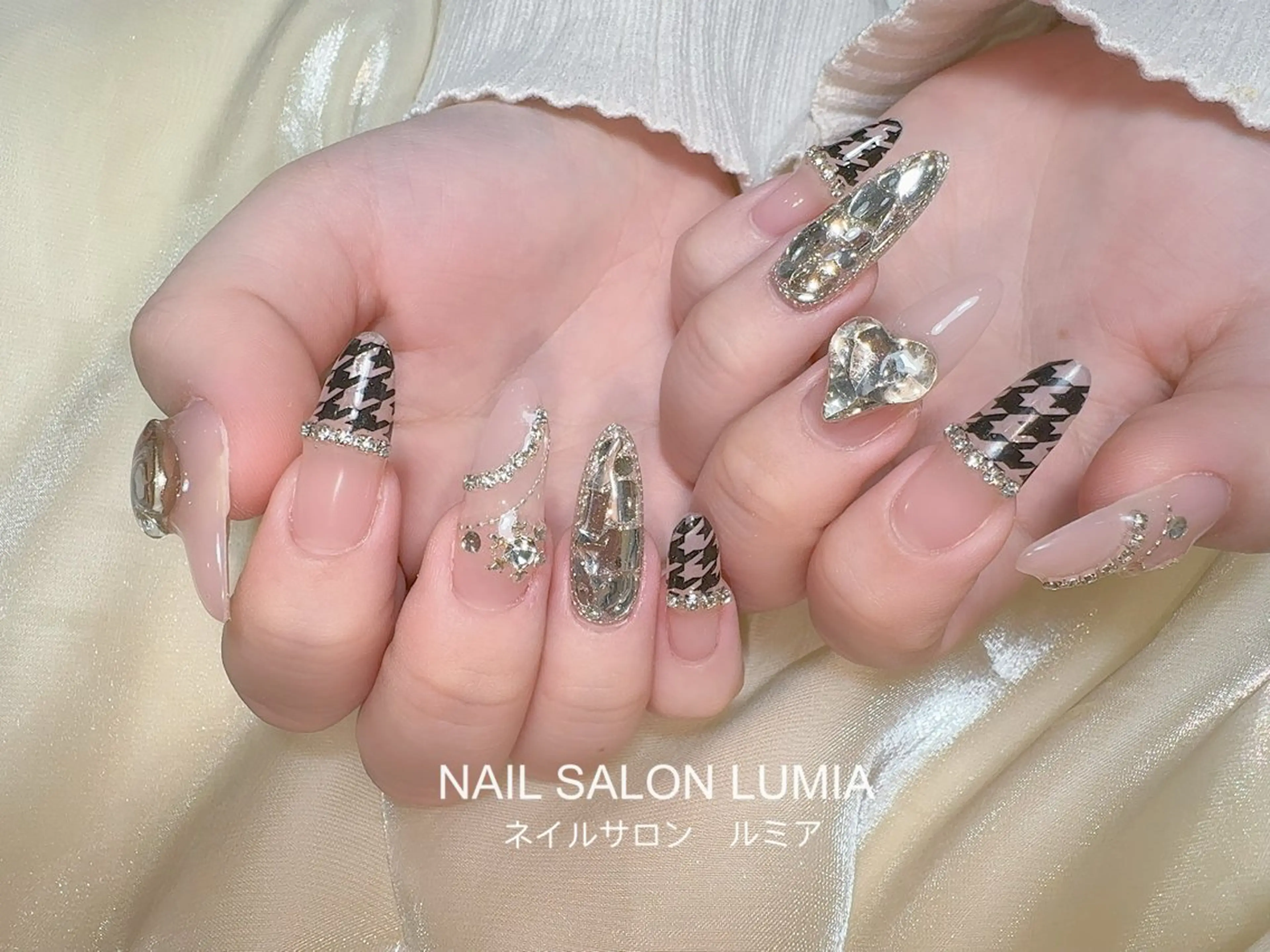 ネイル ハンドネイル ネイルサロン ルミア Lumia 店長のネイルデザイン