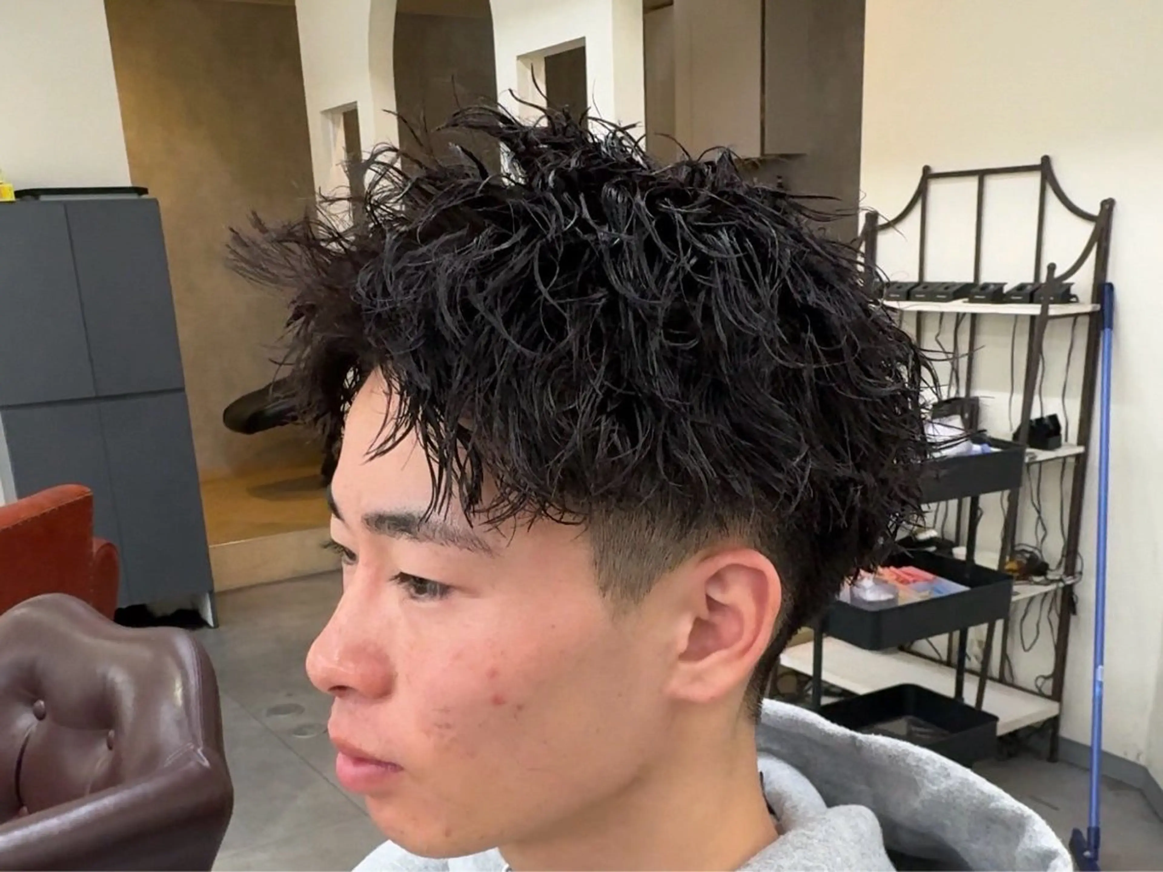 ショート カラー パーマ メンズ メンズ/パーマ/ 京都駅/井上光のヘアスタイル