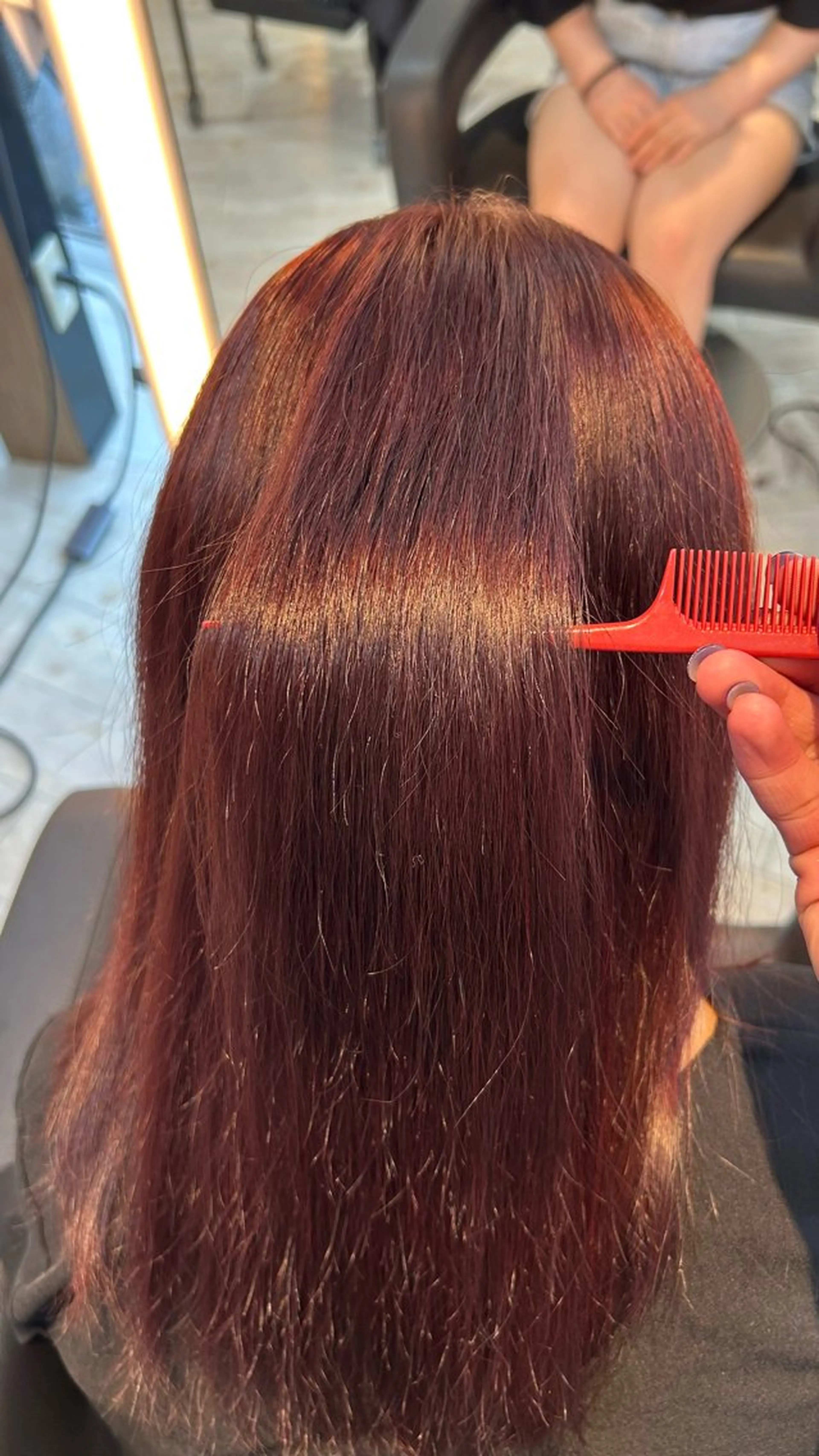 セミロング カラー ブリーチ ダブルカラー ブリーチなしカラー ピンクカラー バイオレットカラー カット ヘアカラー トリートメント 有働由良／ハイトーン ／韓国メンズヘアのヘアスタイル