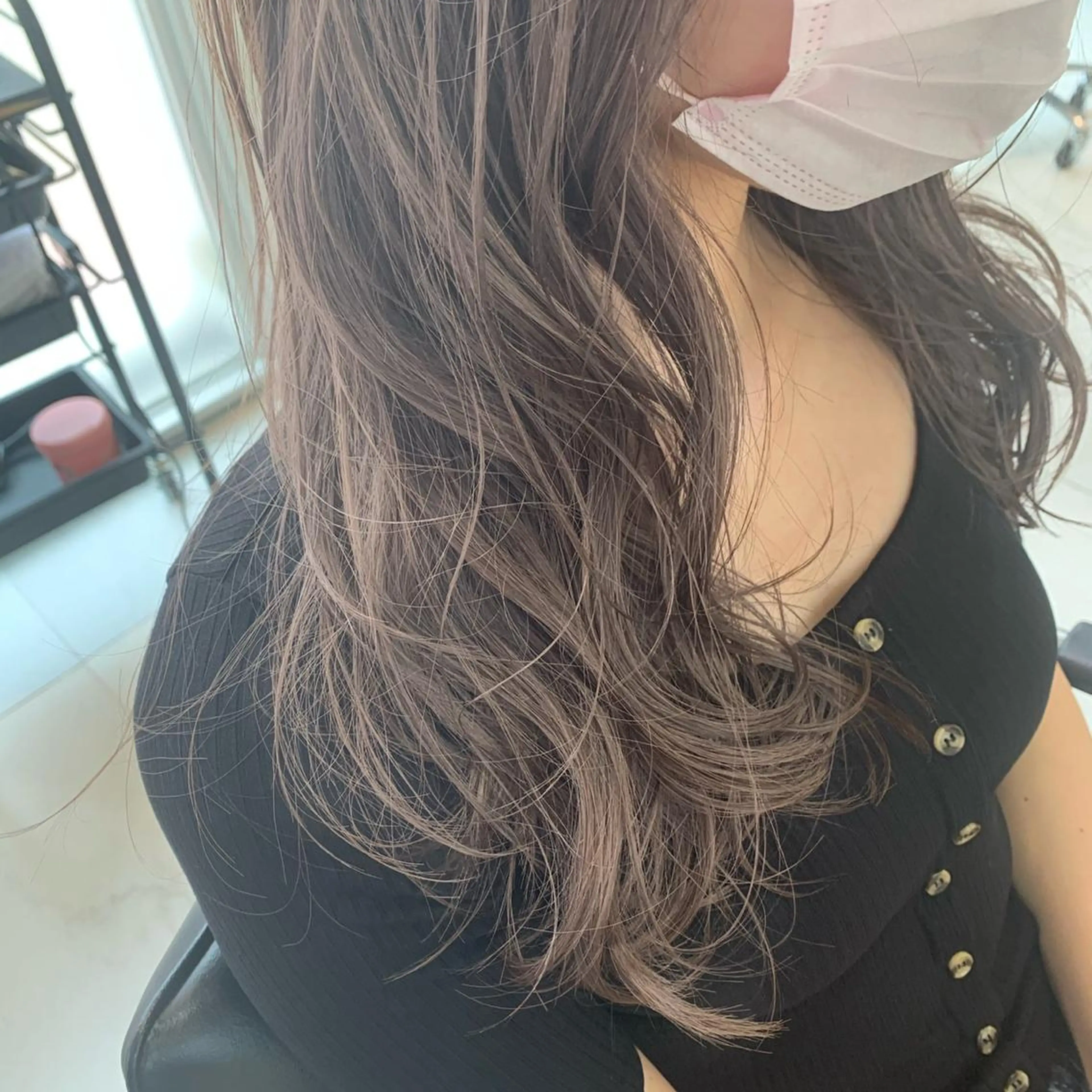 ロング カラー ショートボブ アッシュ ベージュカラー ブリーチ ケアブリーチ コバヤシ リョウのヘアスタイル