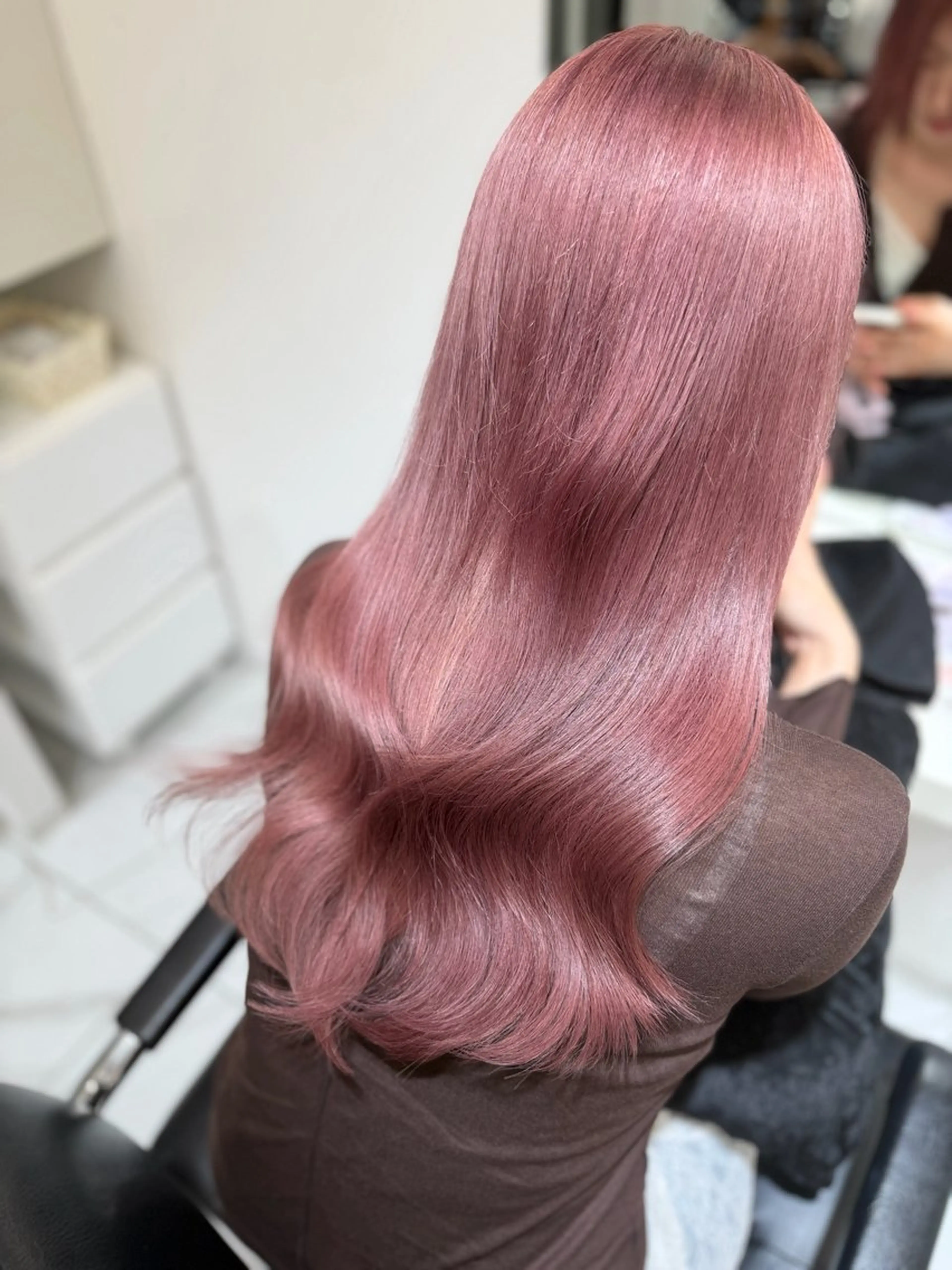 ロング カラー ベージュカラー ピンクカラー ピンクベージュ トリートメント ヘアカラー 後ろ姿まで盛れる艶髪 🫧渋谷Masakiのヘアスタイル