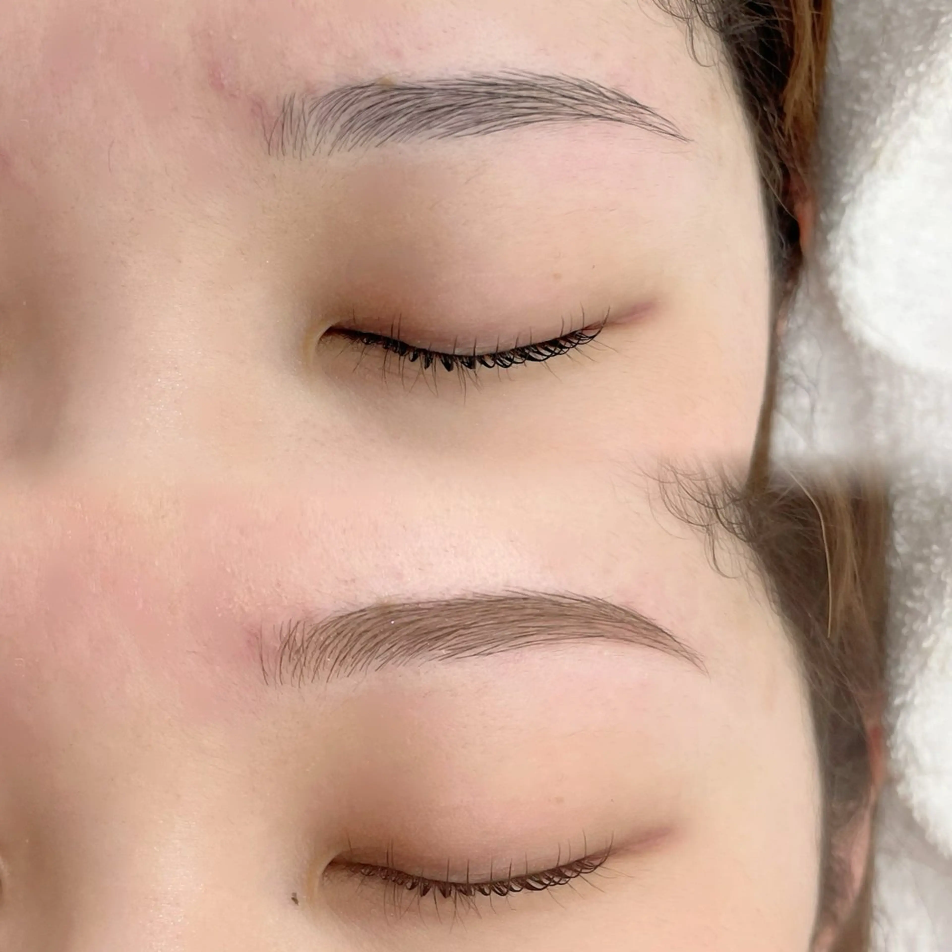 アイブロウ 眉毛ワックス脱毛 sara lazo 県病院前のマツエク・マツパデザイン