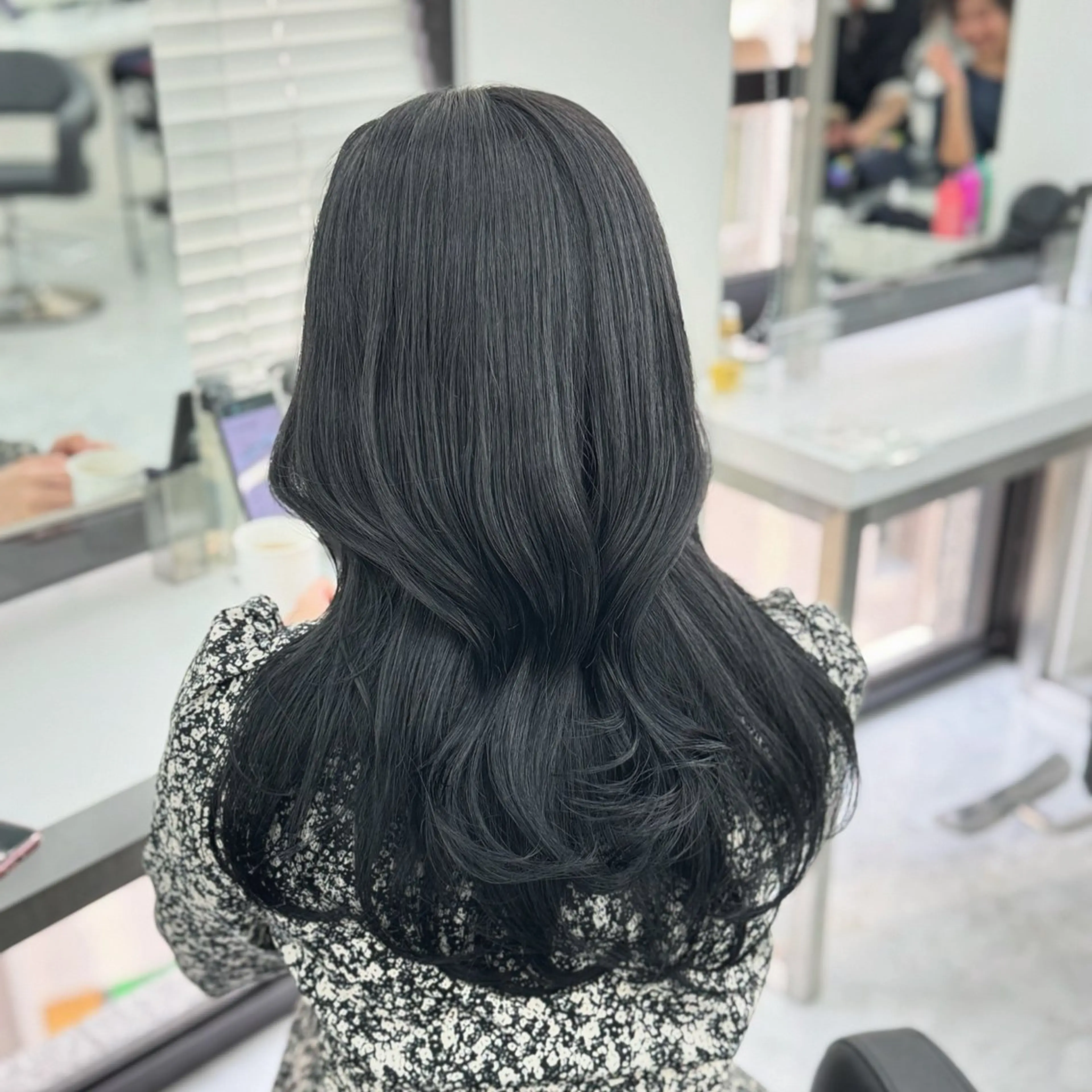 セミロング MOE 福岡韓国ヘア✧︎のヘアスタイル