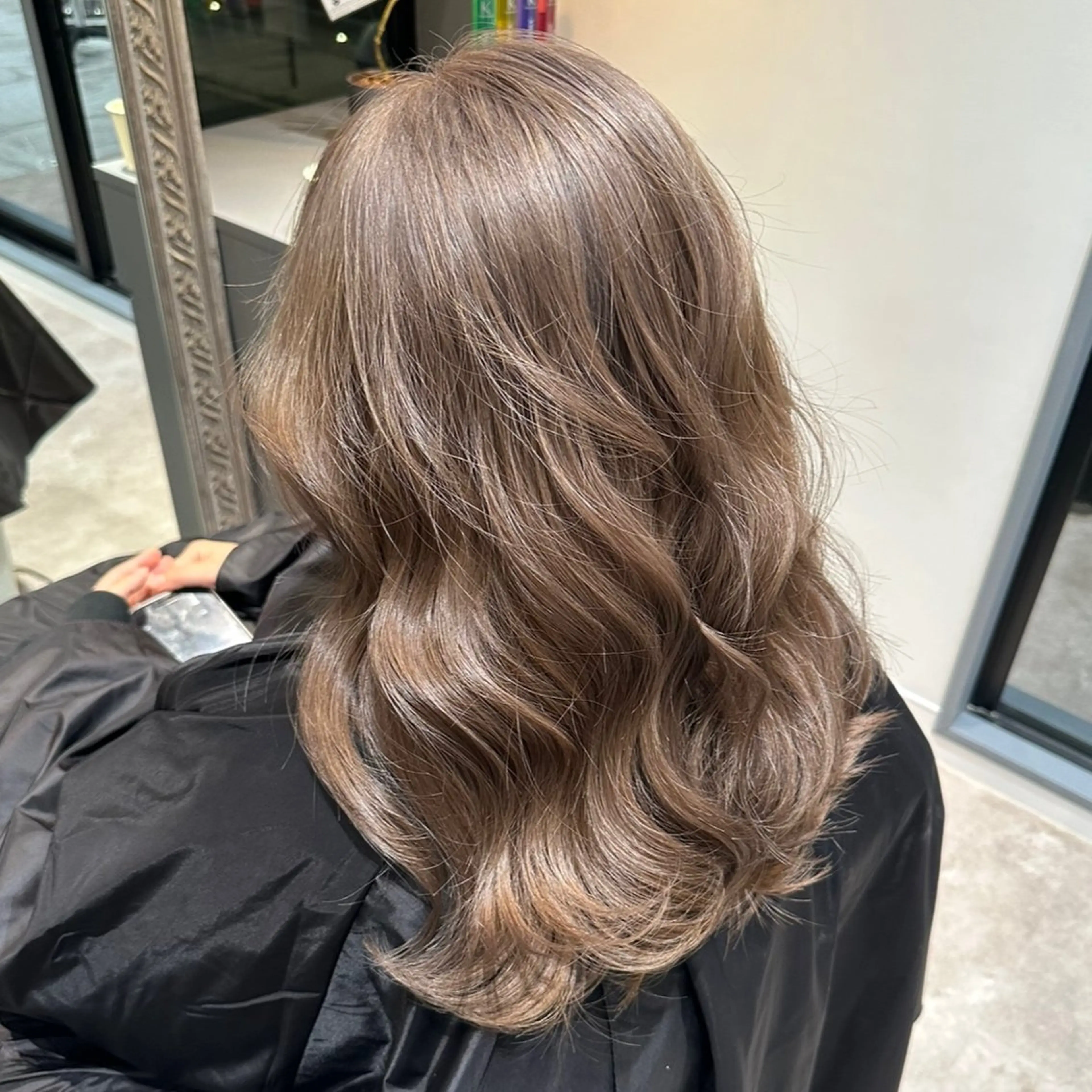 ロング カラー 酒井 里穂のヘアスタイル