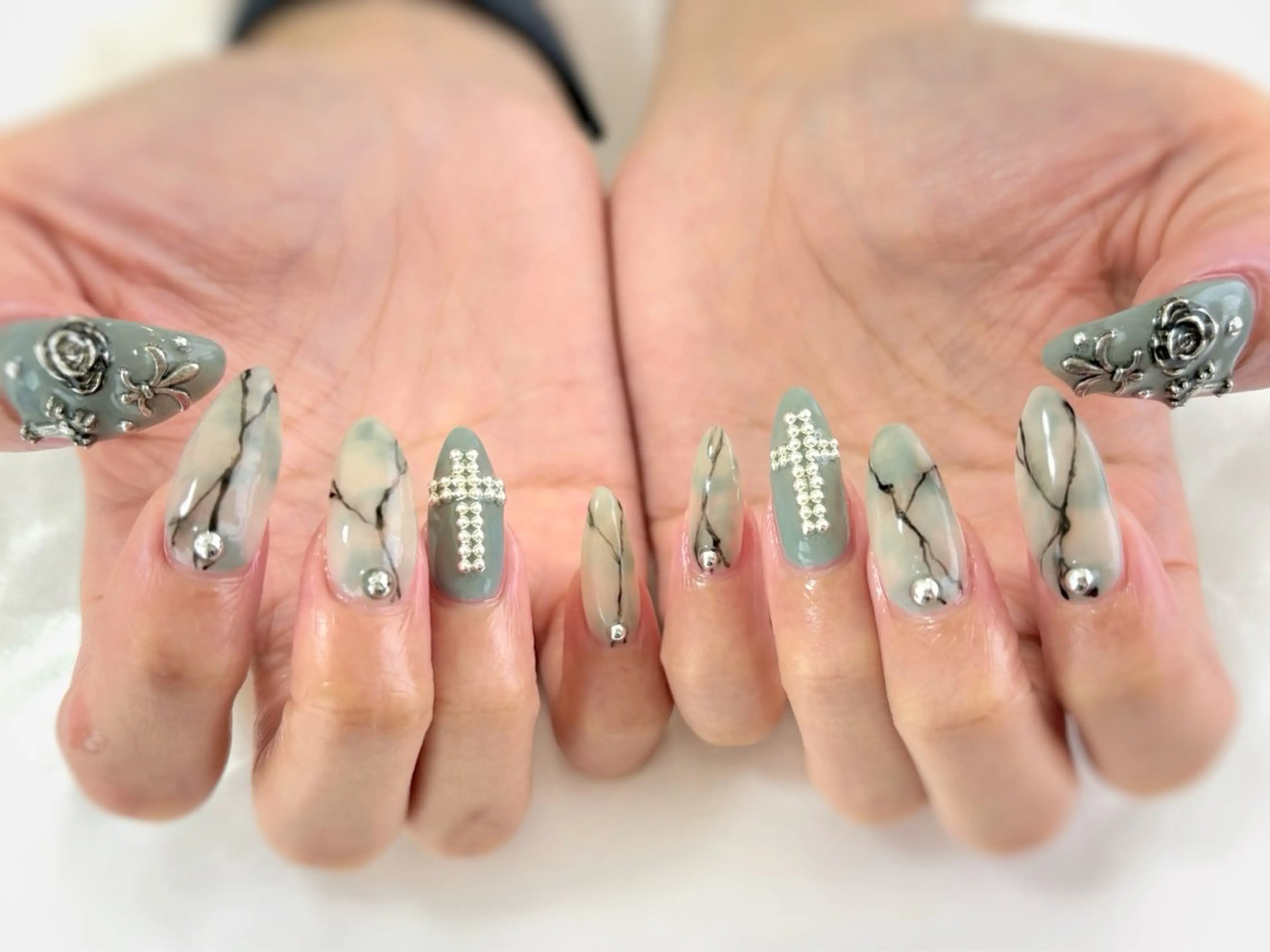 ネイル ハンドネイル Nail salon Cielel⟡Ayaのネイルデザイン