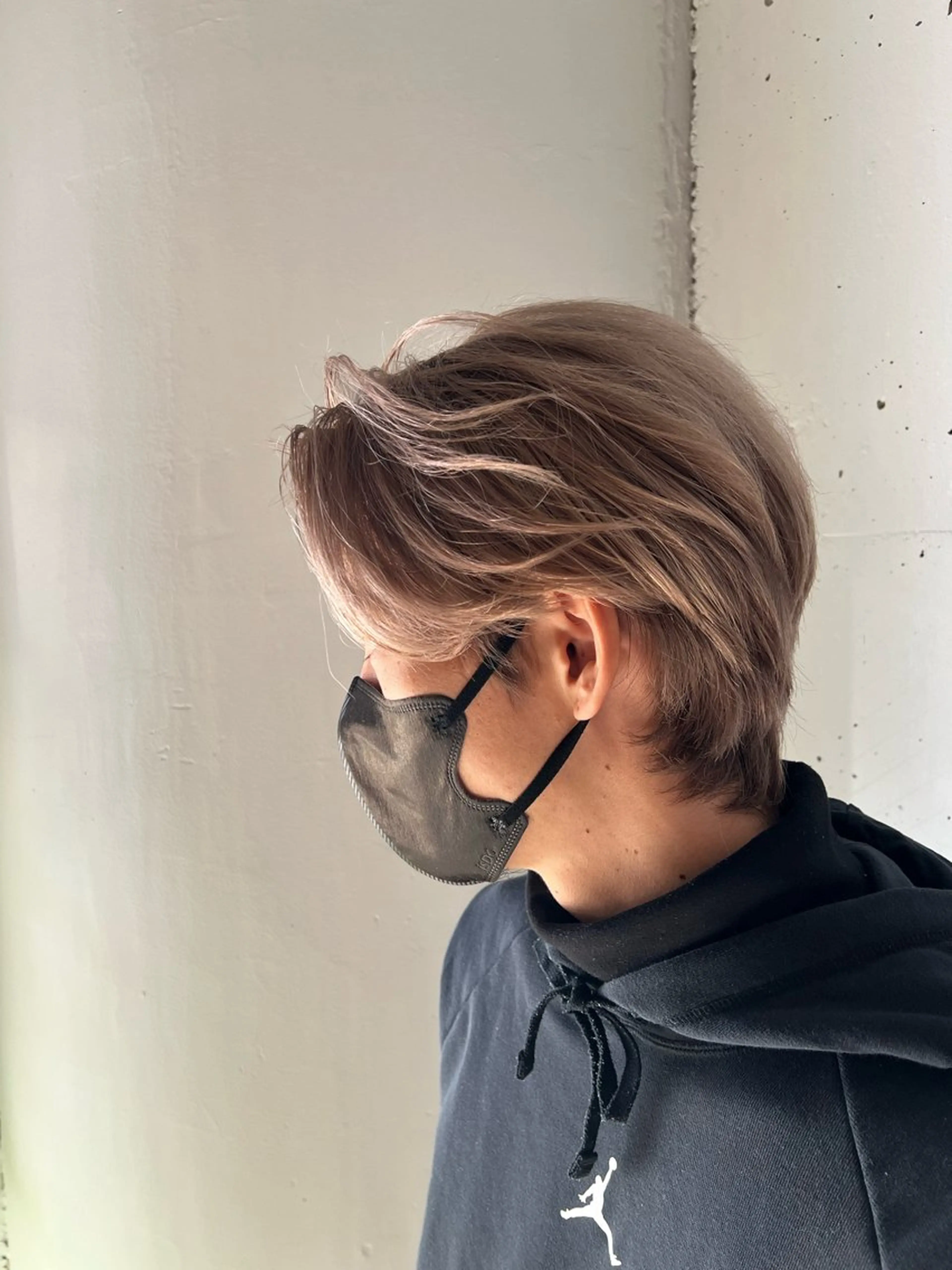 ショート カラー メンズ メンズブリーチ ベージュカラー ブリーチ ヘアカラー トリートメント ヘッドスパ カラースペシャリスト しょう🧑🏼‍🎨のヘアスタイル