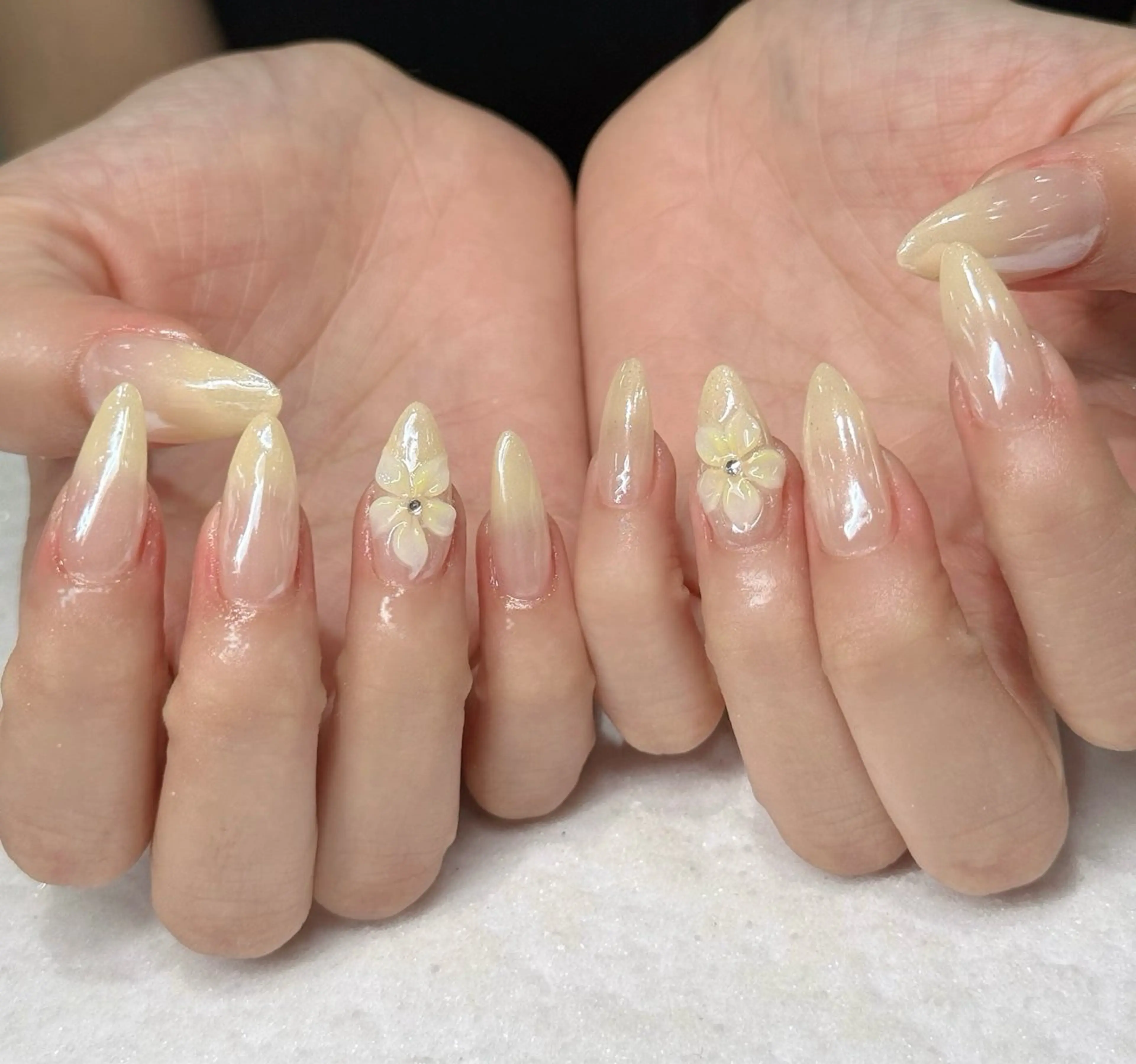 ネイル アートネイル チークネイル 氷ネイル・うるうるネイル 韓国ネイル マグネットネイル ハンドネイル NAILS168 新大久保店のネイルデザイン