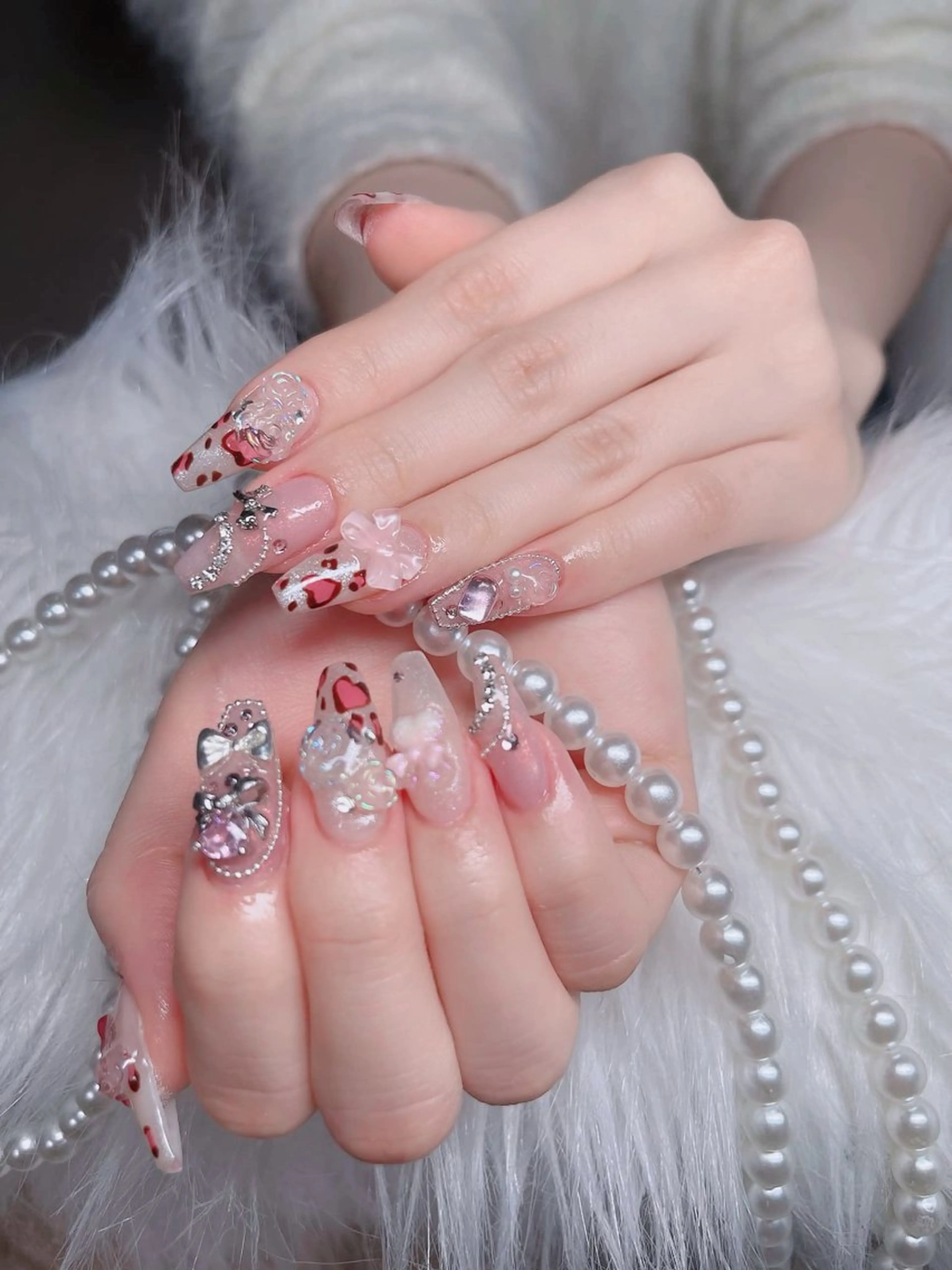 ネイル オーロラネイル フレンチネイル ジェルネイル ハロウィン キラキラネイル H.baby Nail Salonのネイルデザイン