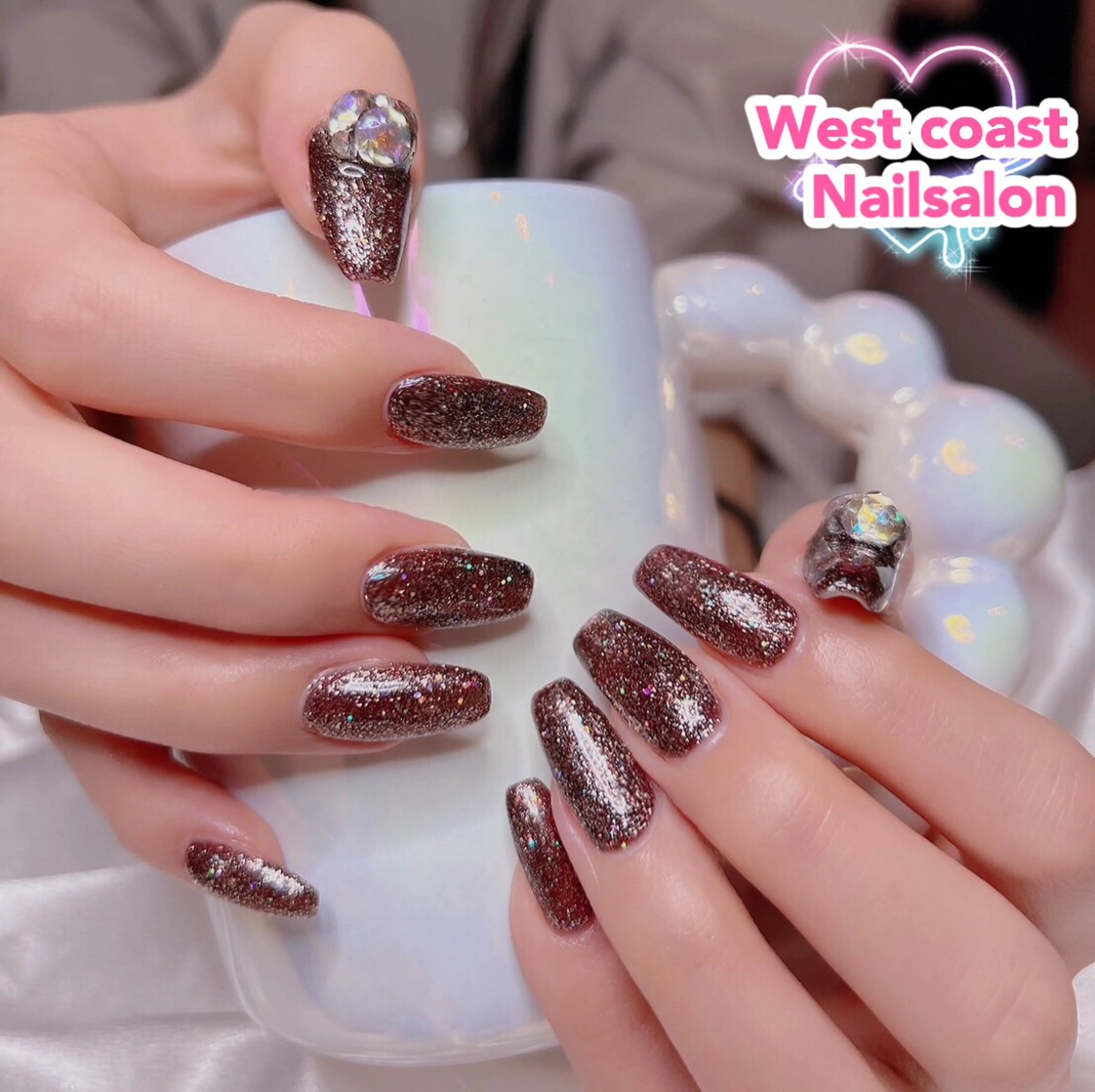 ネイル グラデーション 韓国ネイル マグネットネイル 持ち込み ニュアンスネイル リボン、ガーリー パーツ放題専門店のネイルデザイン