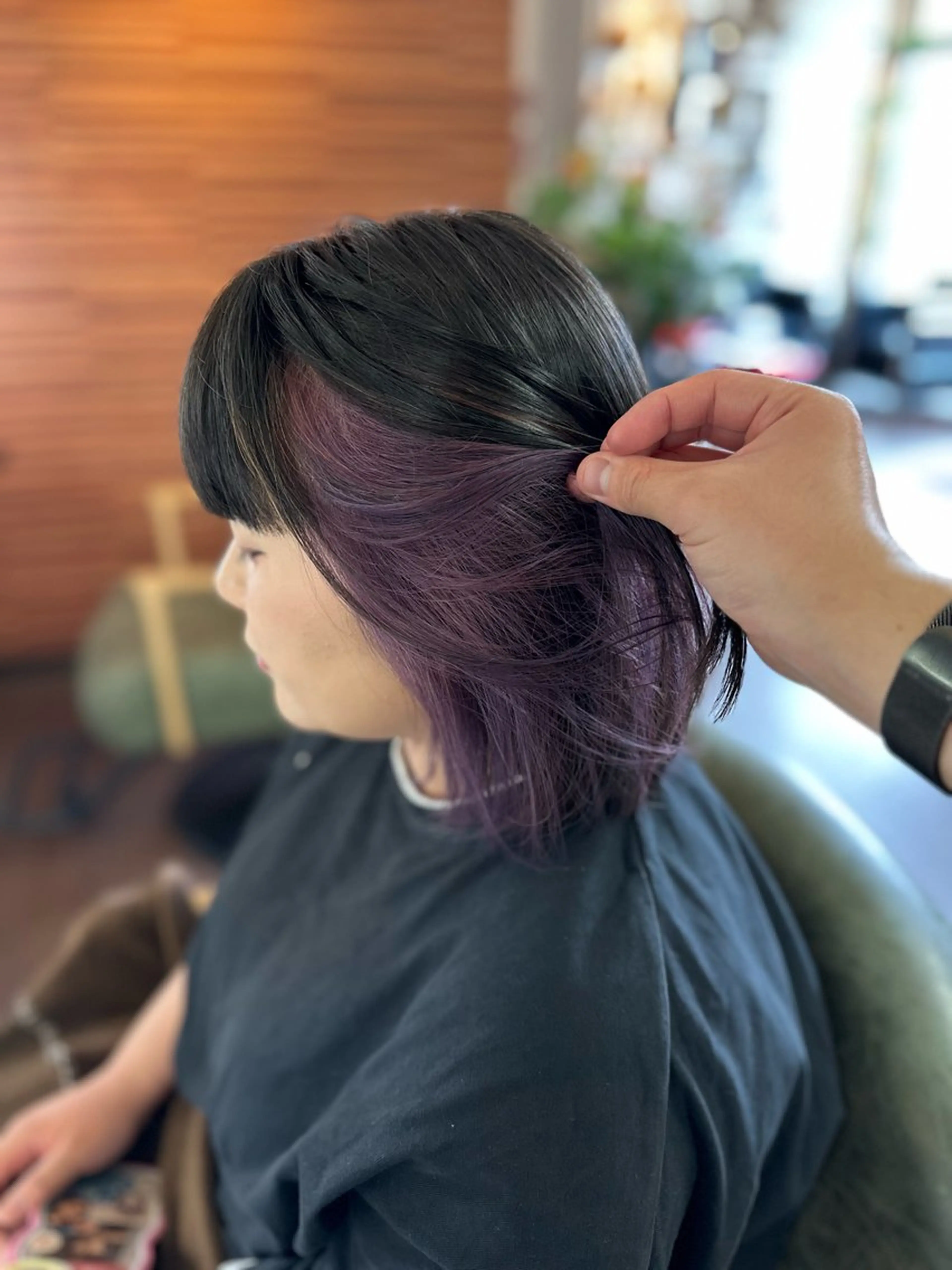 ショート カラー インナーカラー パープルカラー 大人女性の艶カット カラー/菊池柊真🌟のヘアスタイル