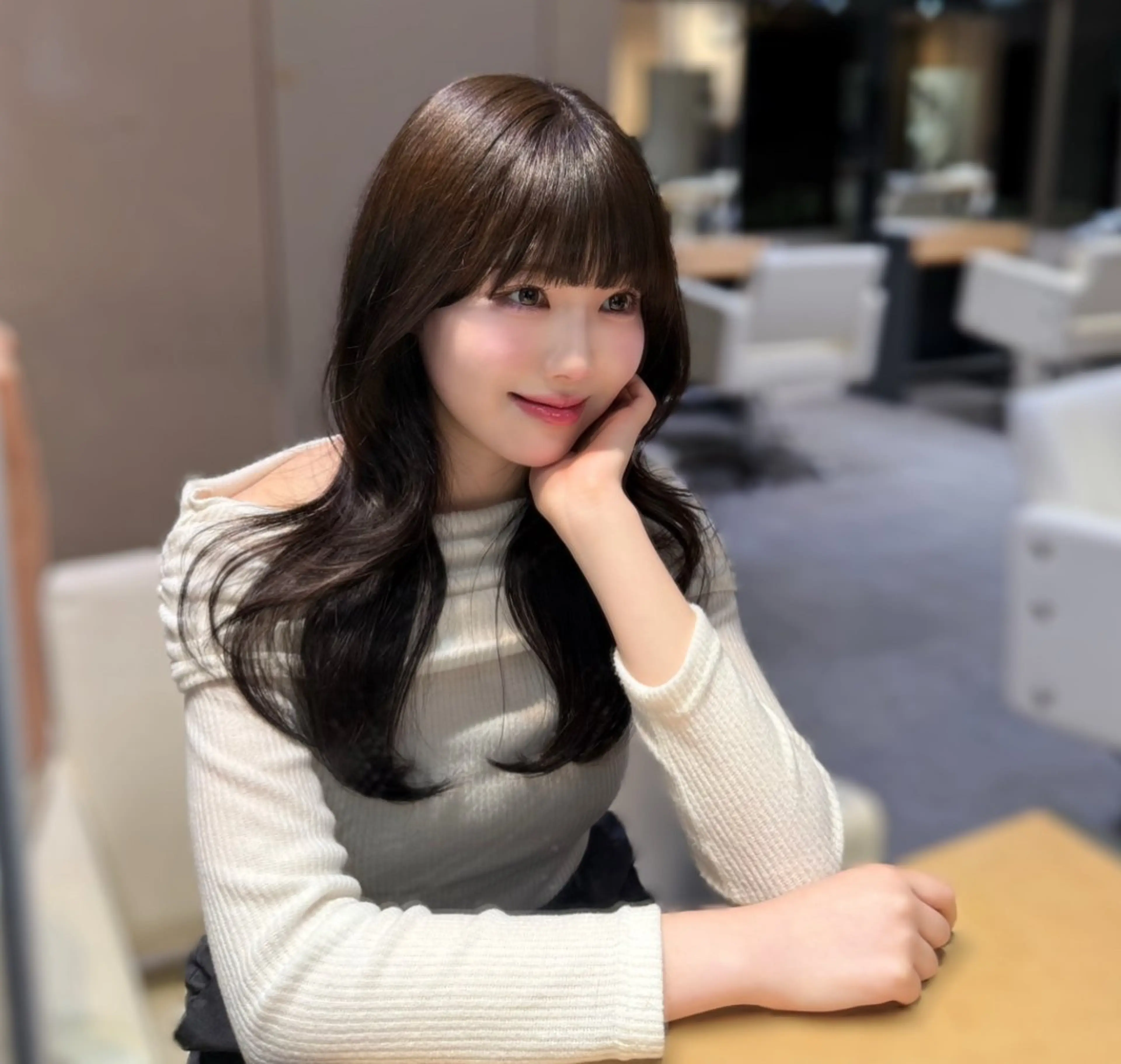 ロング カット ヘアカラー トリートメント 谷 亜澄のヘアスタイル