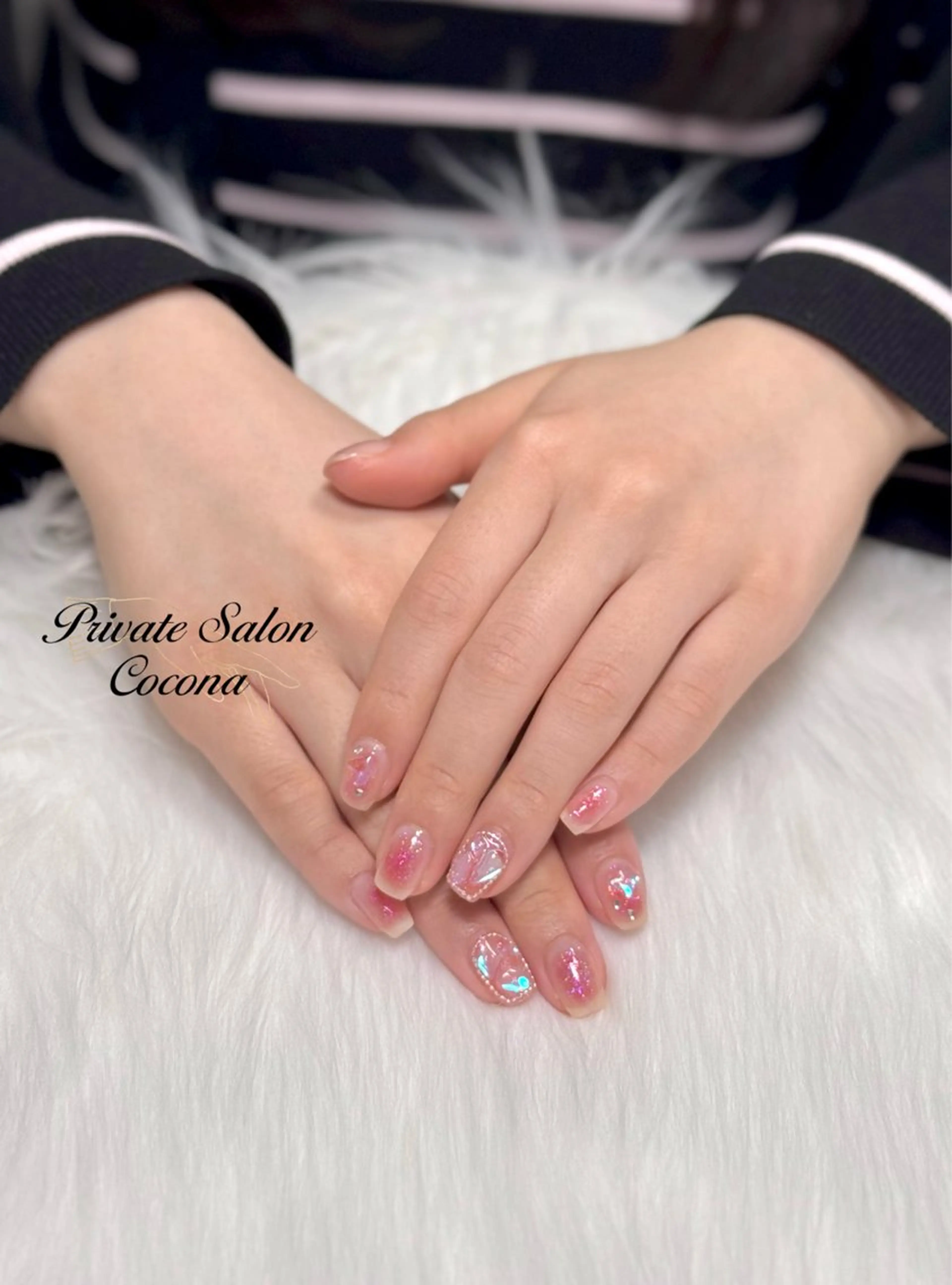 ネイル オーロラネイル キラキラネイル ハンドネイル プライベートサロン nailcoconaのネイルデザイン