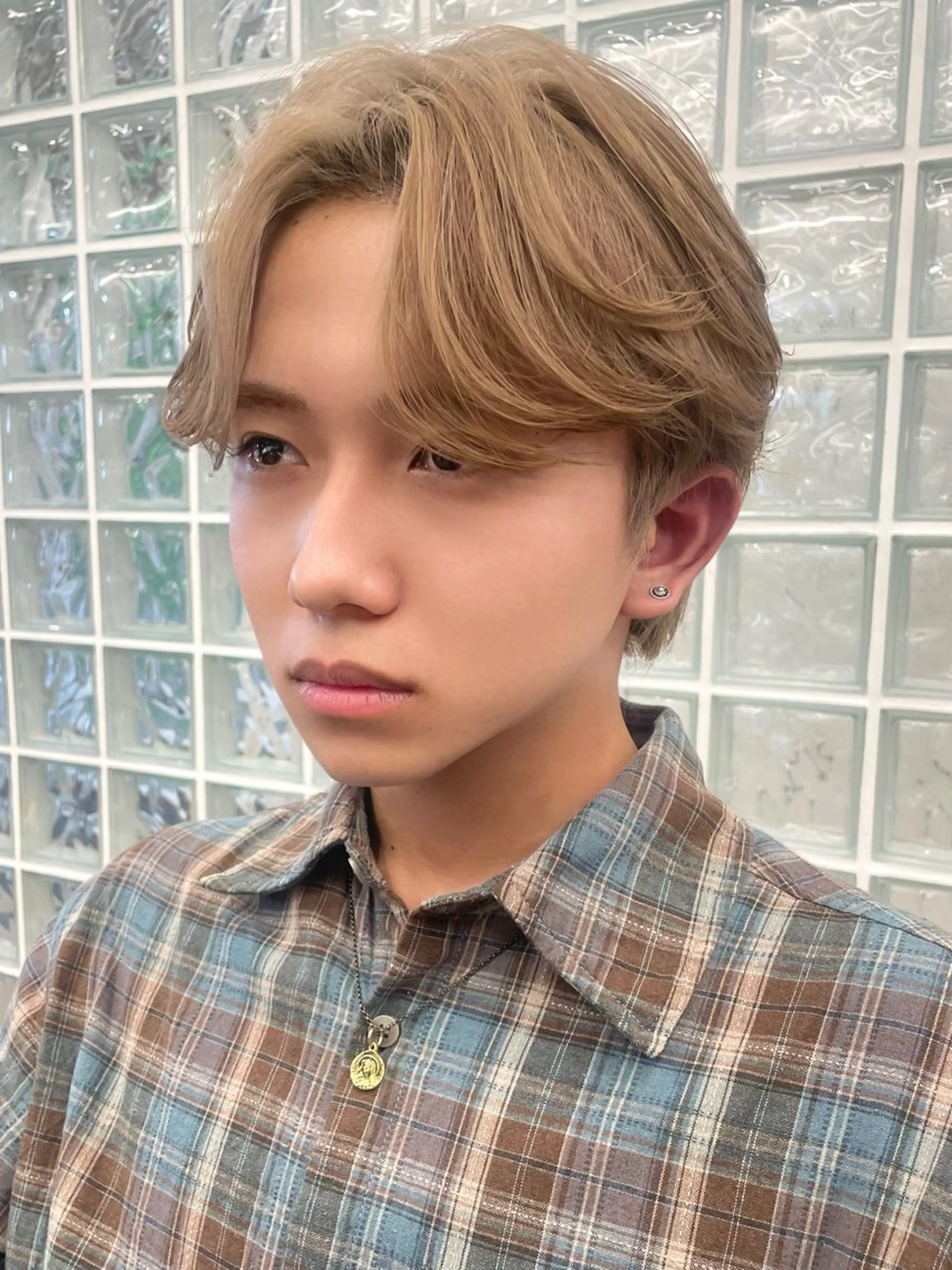 ショート カラー メンズ カット ヘアカラー トリートメント メンズブリーチ カラーhirokoのヘアスタイル