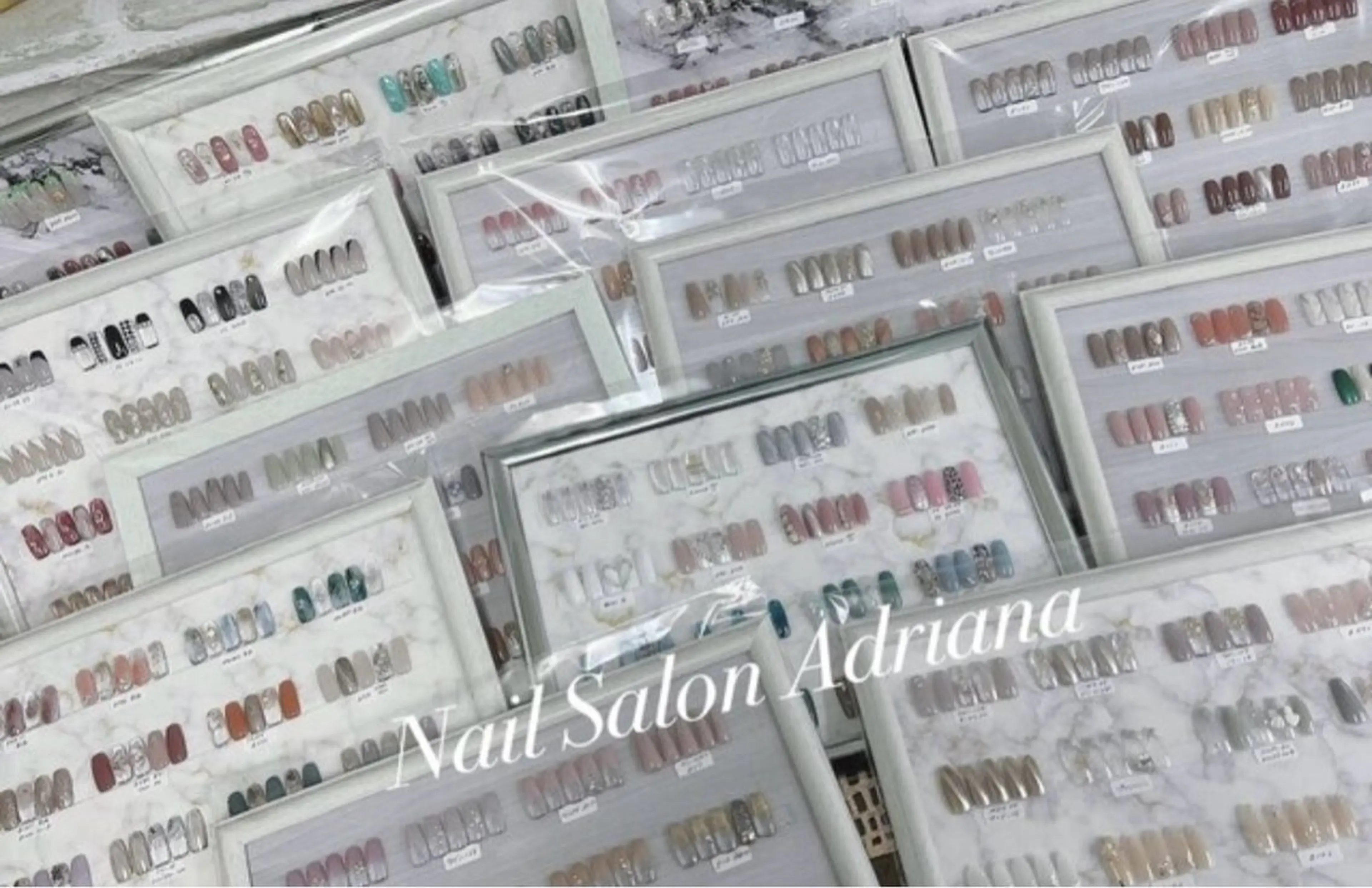 【人気NO.1】サンプル100種類以上★定額ネイル¥6.000円～派手デザインまでの写真