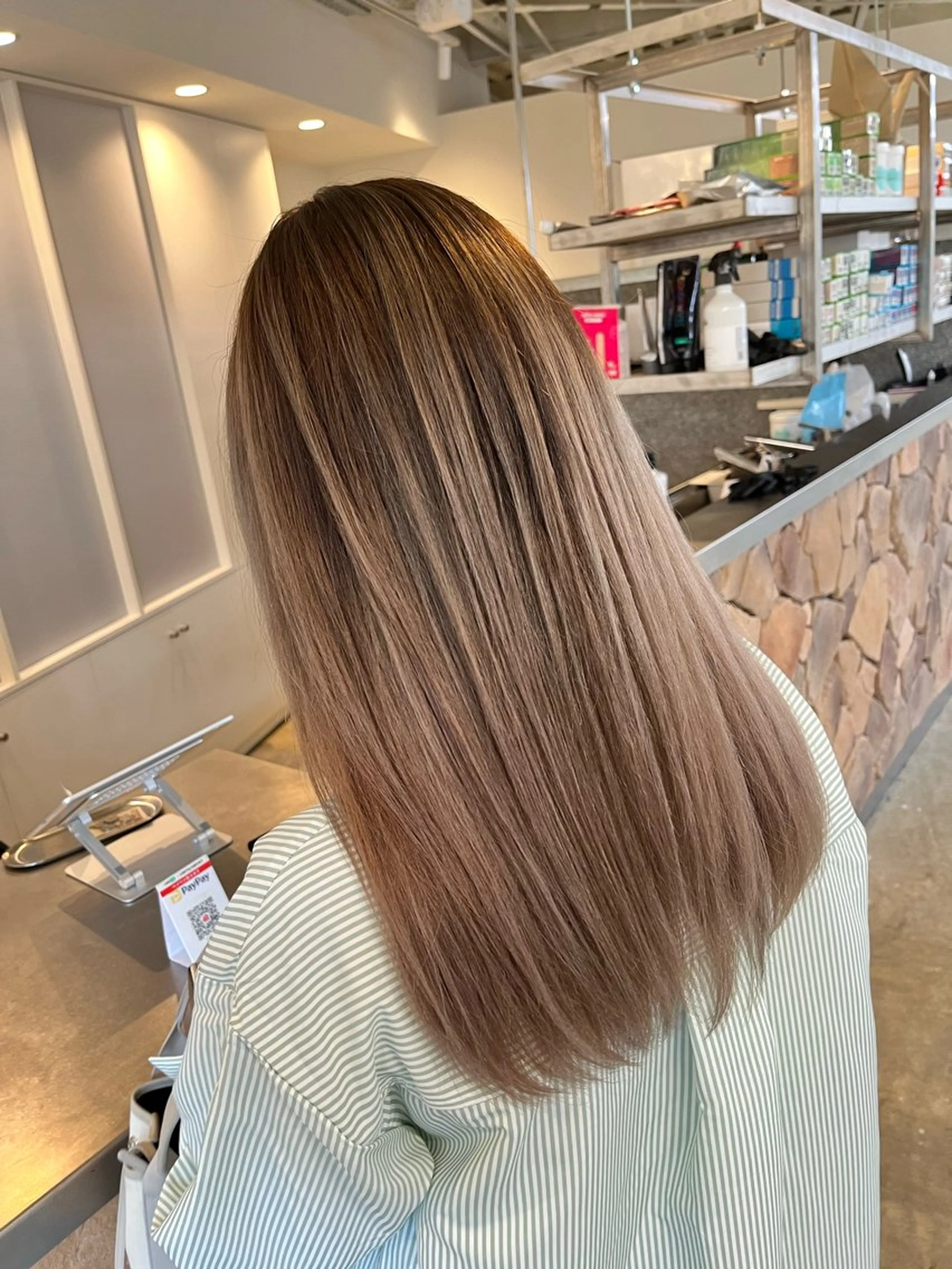 ロング カラー ヘアカラー トリートメント Tsuyoki .のヘアスタイル