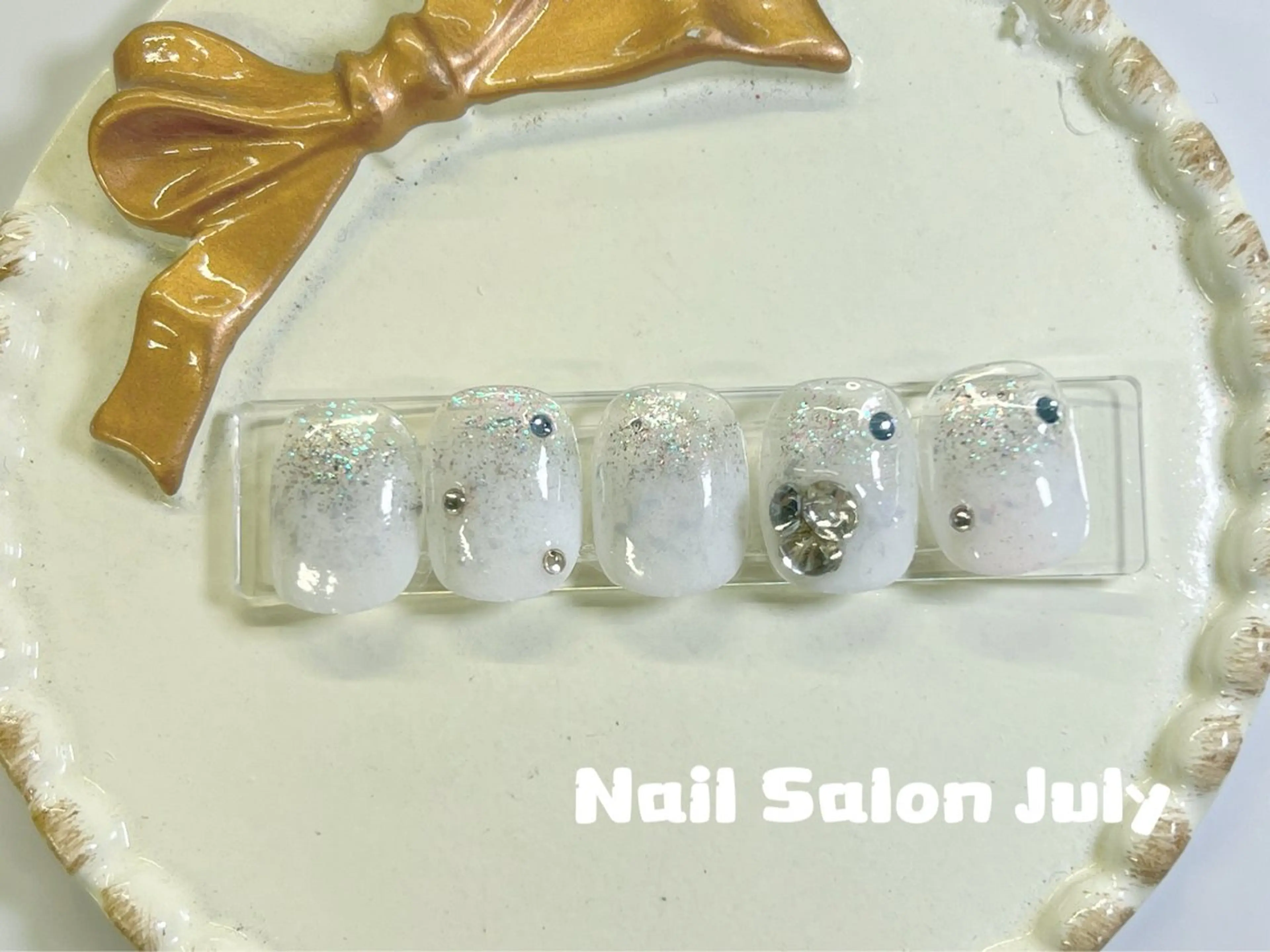 ネイル アートネイル オーロラネイル ジェルネイル ガーリー キラキラネイル July モモのネイルデザイン