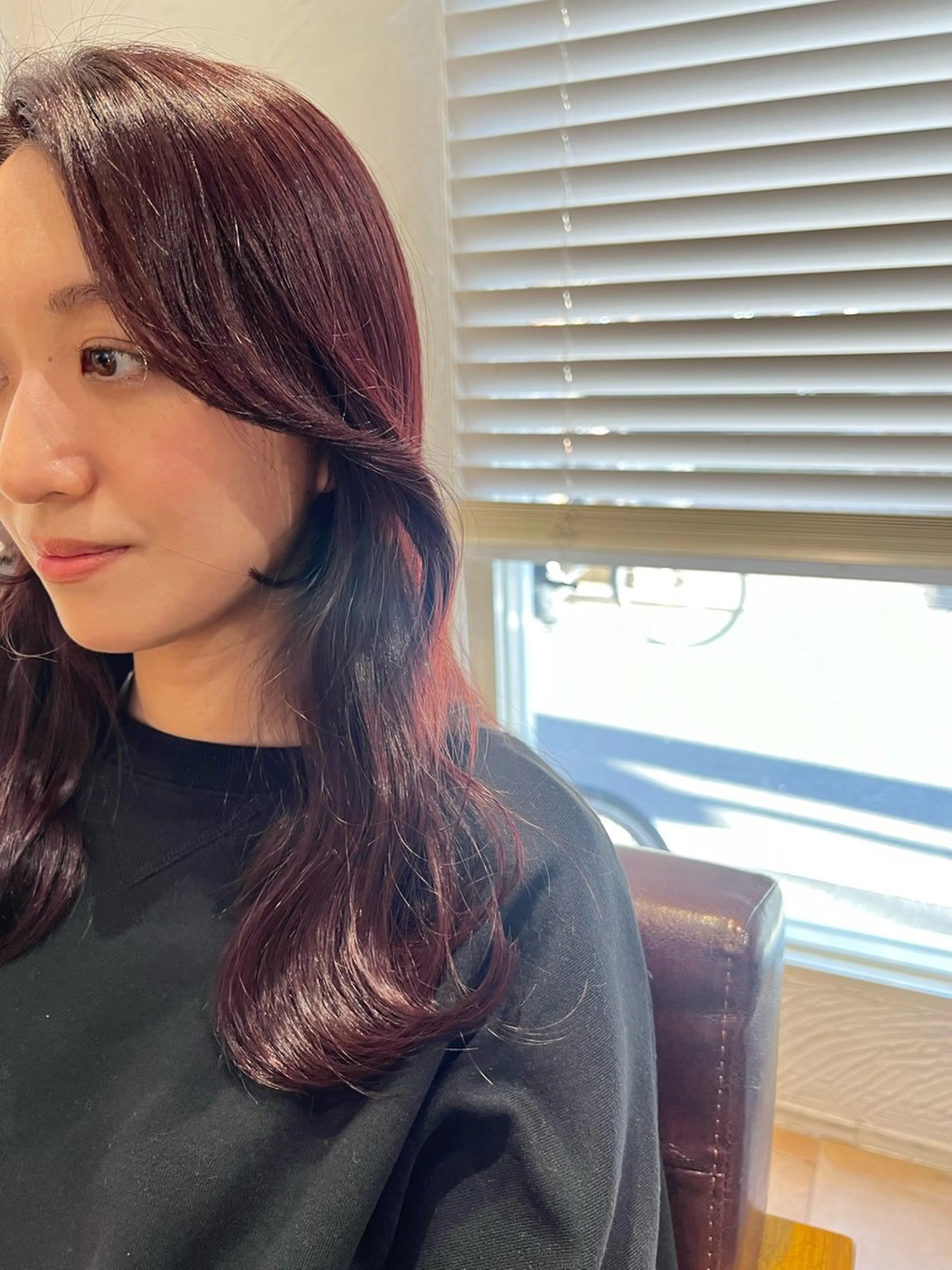 セミロング カラー 🥀韓国ヘア🥀 宮津真菜のヘアスタイル