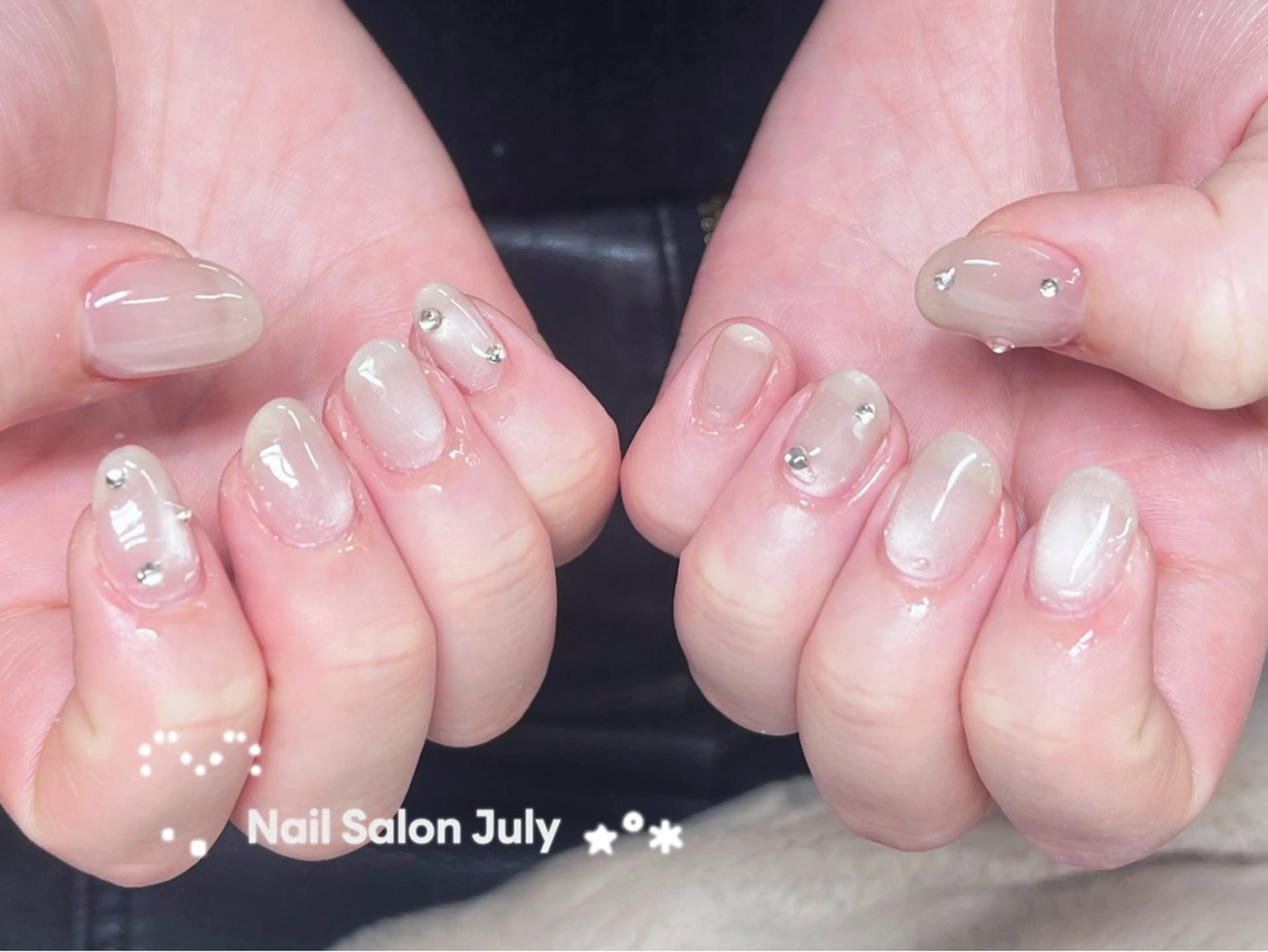 🩷初回ソフトジェルオフ無料🩷 マグネット＋ストーン・パール・ホロ10個の写真