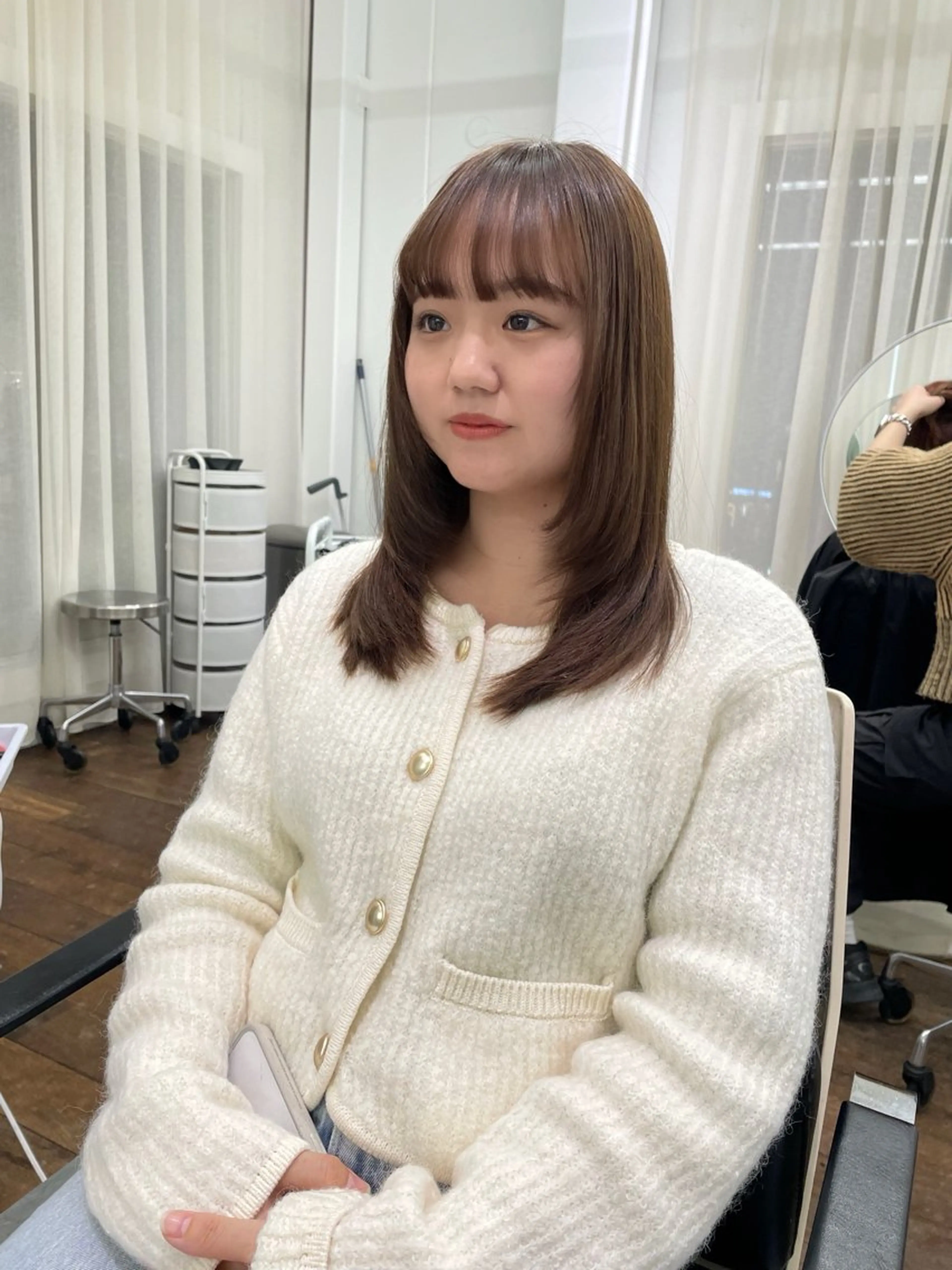 ミディアム カラー ベージュカラー レイヤーカット カット ヘアカラー トリートメント レイヤーカット🎀 kanaのヘアスタイル