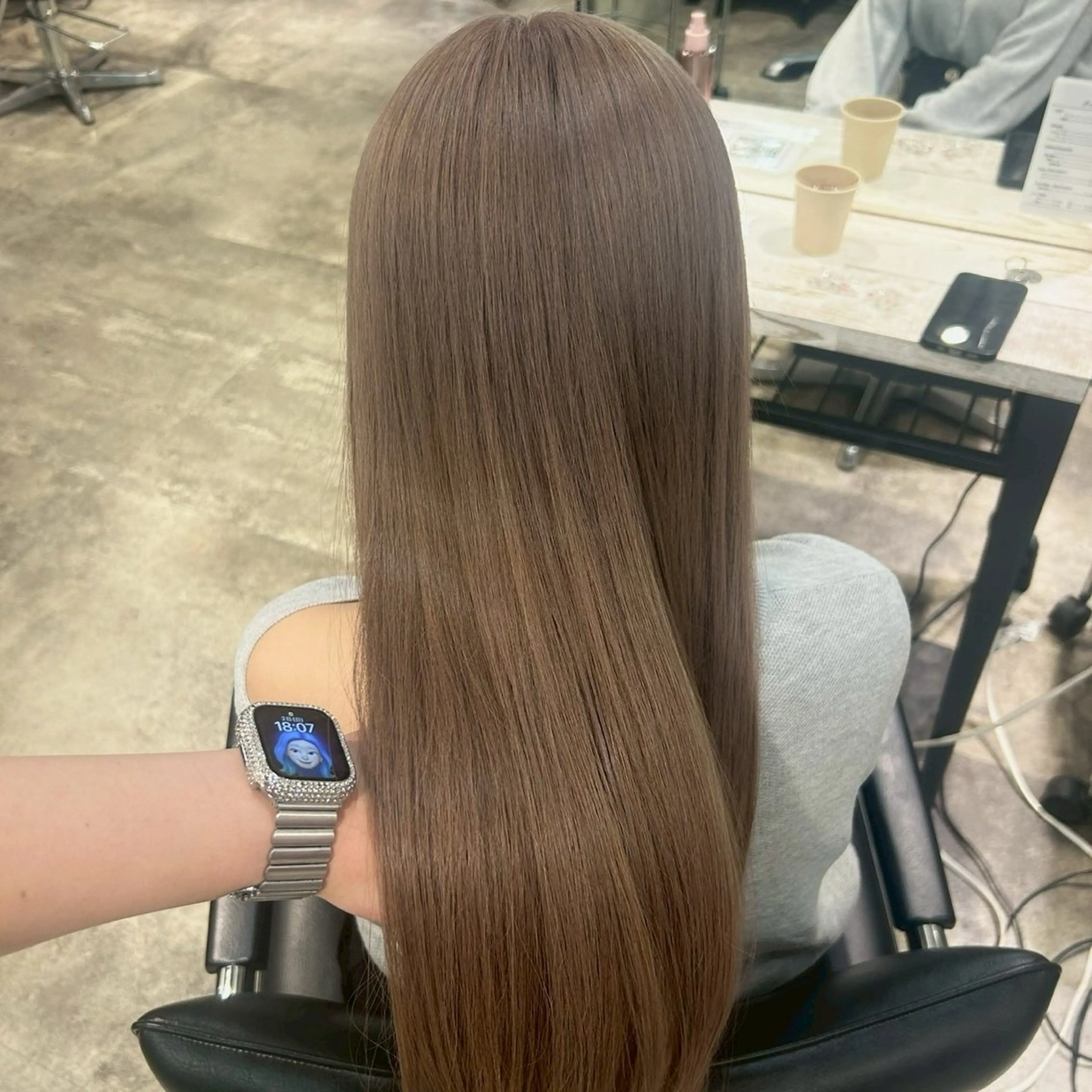 ロング カット 縮毛矯正 トリートメント ヘッドスパ ヘアセット 似合わせカラー /髪質改善✨レオンのヘアスタイル
