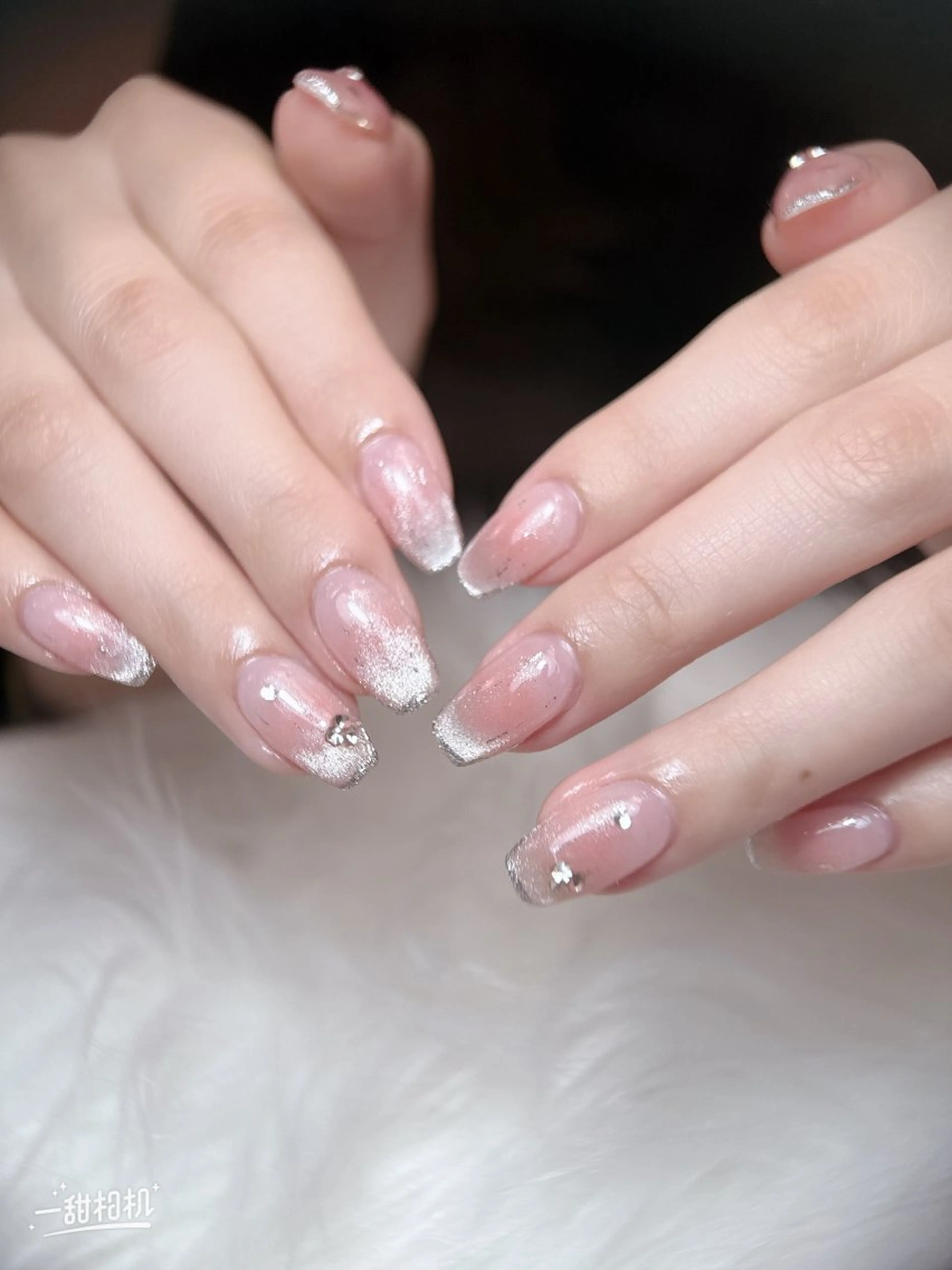 ネイル フレンチネイル グラデーション 韓国ネイル マグネットネイル ミラーネイル ハンドネイル viet phe所属・Vp ネイルのネイルデザイン