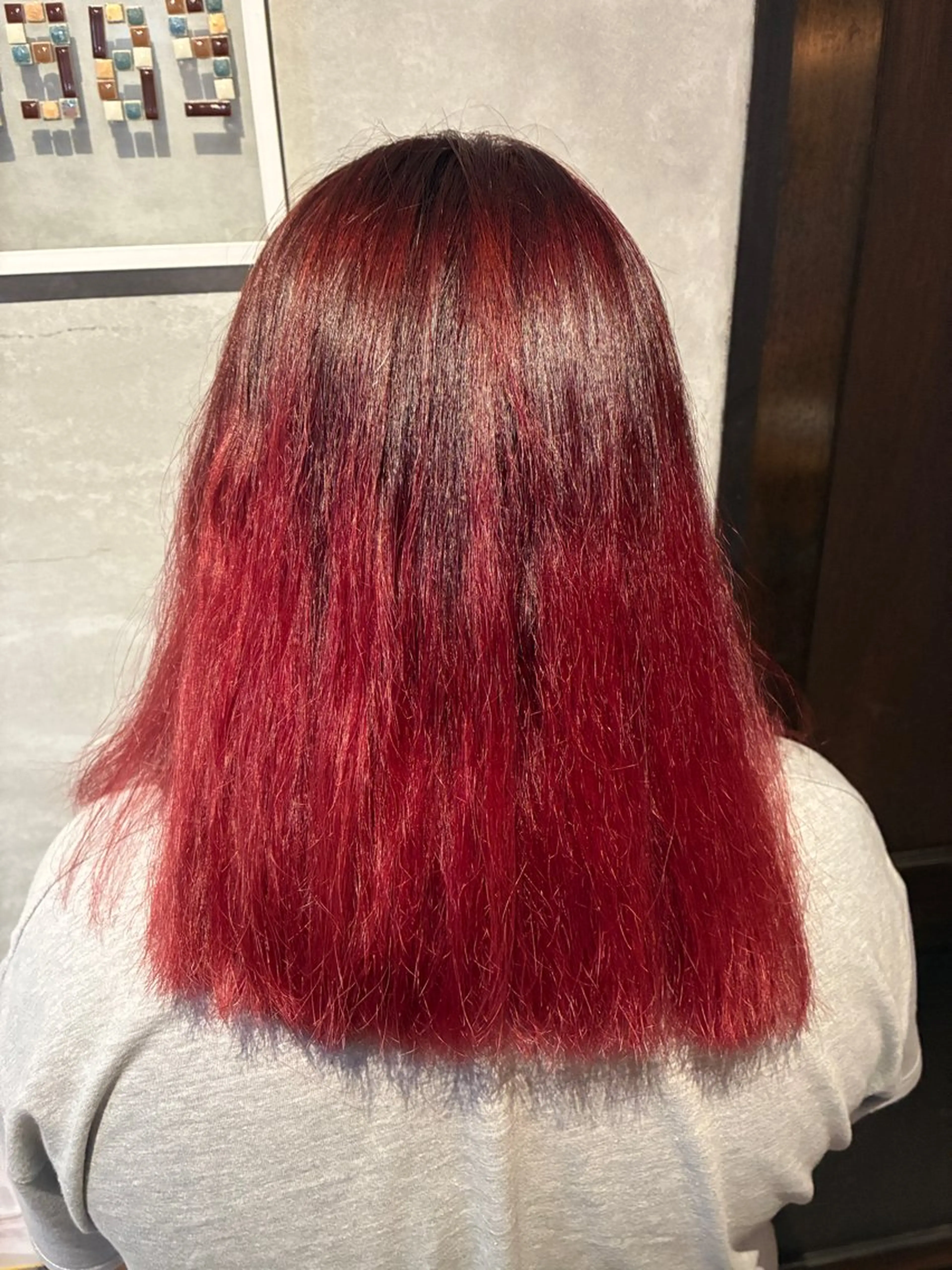 カラー グラデーションカラー レッドカラー 安城/カットモデル 🩷艶カラー🎀もえのヘアスタイル