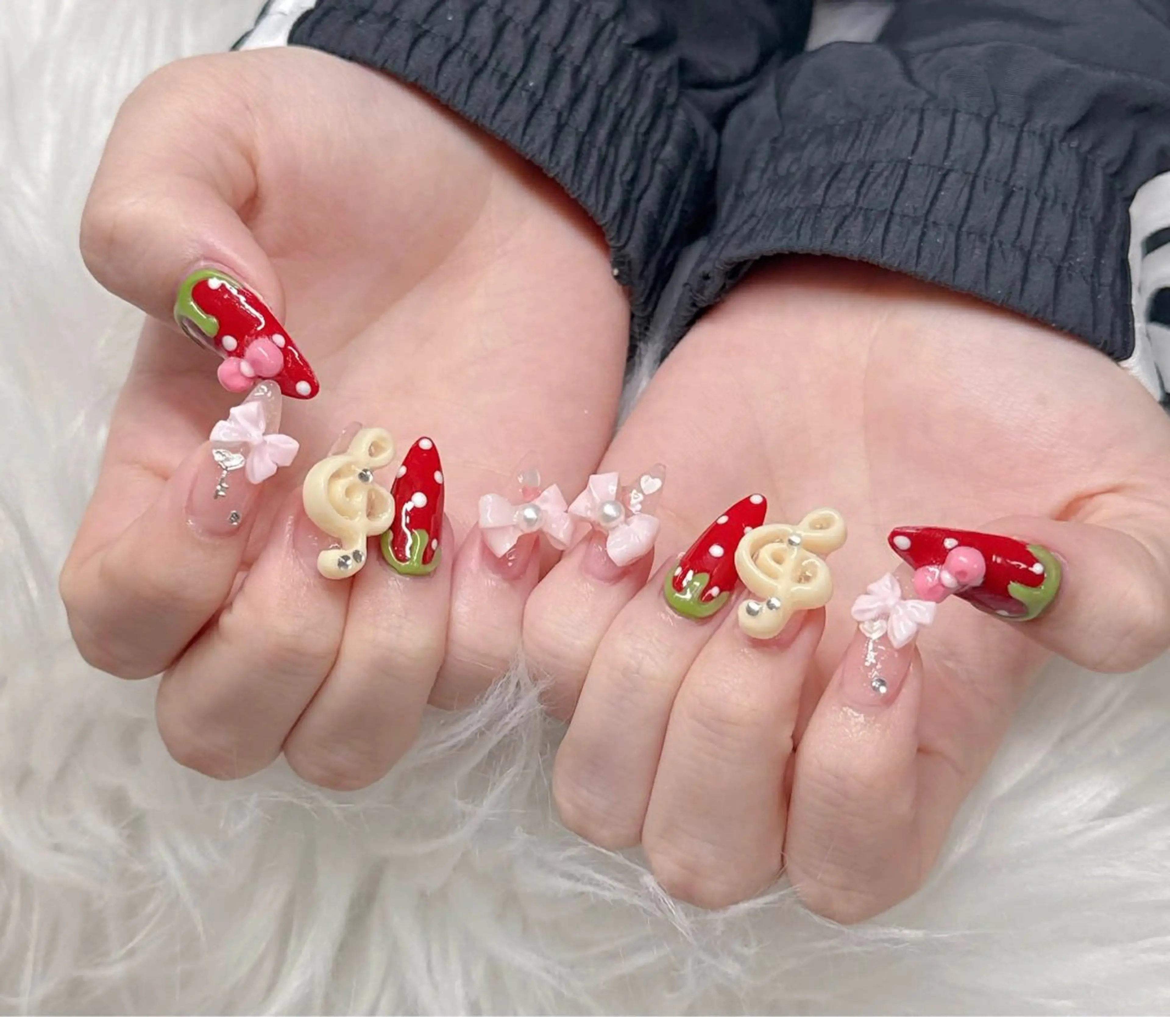 ネイル Lee Nailsのネイルデザイン