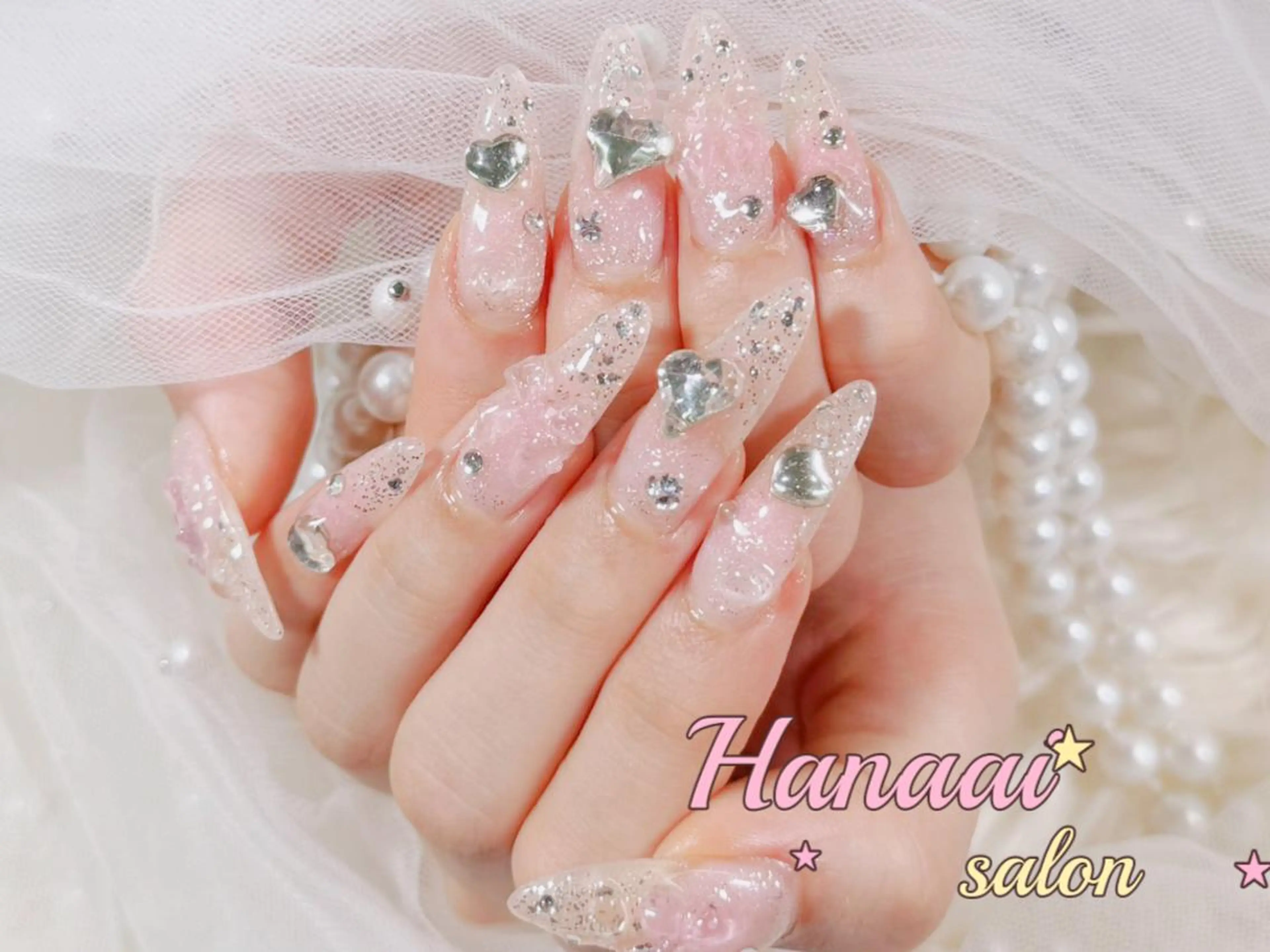 ロング 韓国風ヘア ハンドネイル Hanaai Salon新宿店のネイルデザイン