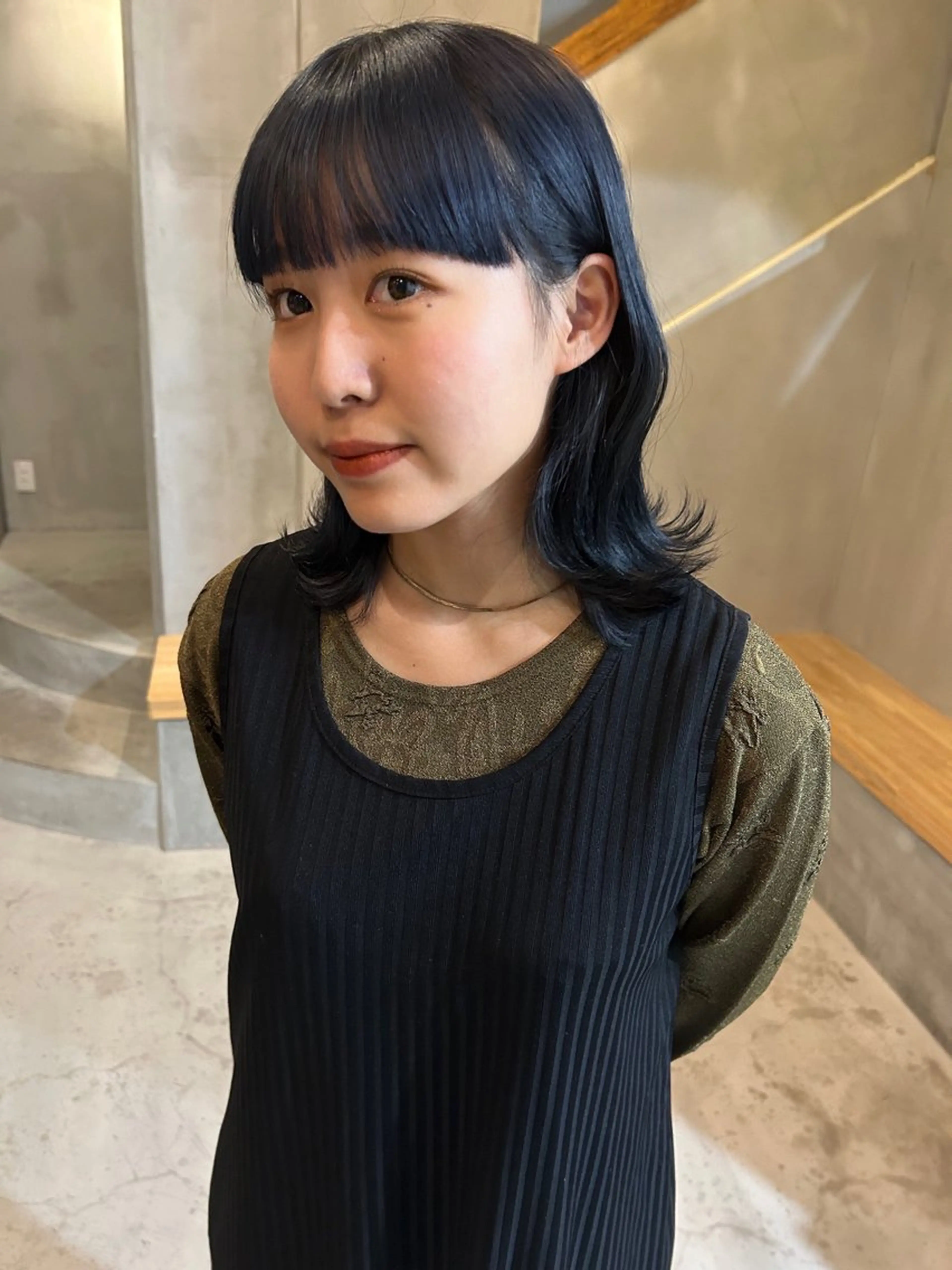 カラー ネイビーカラー 古澤 芽依のヘアスタイル