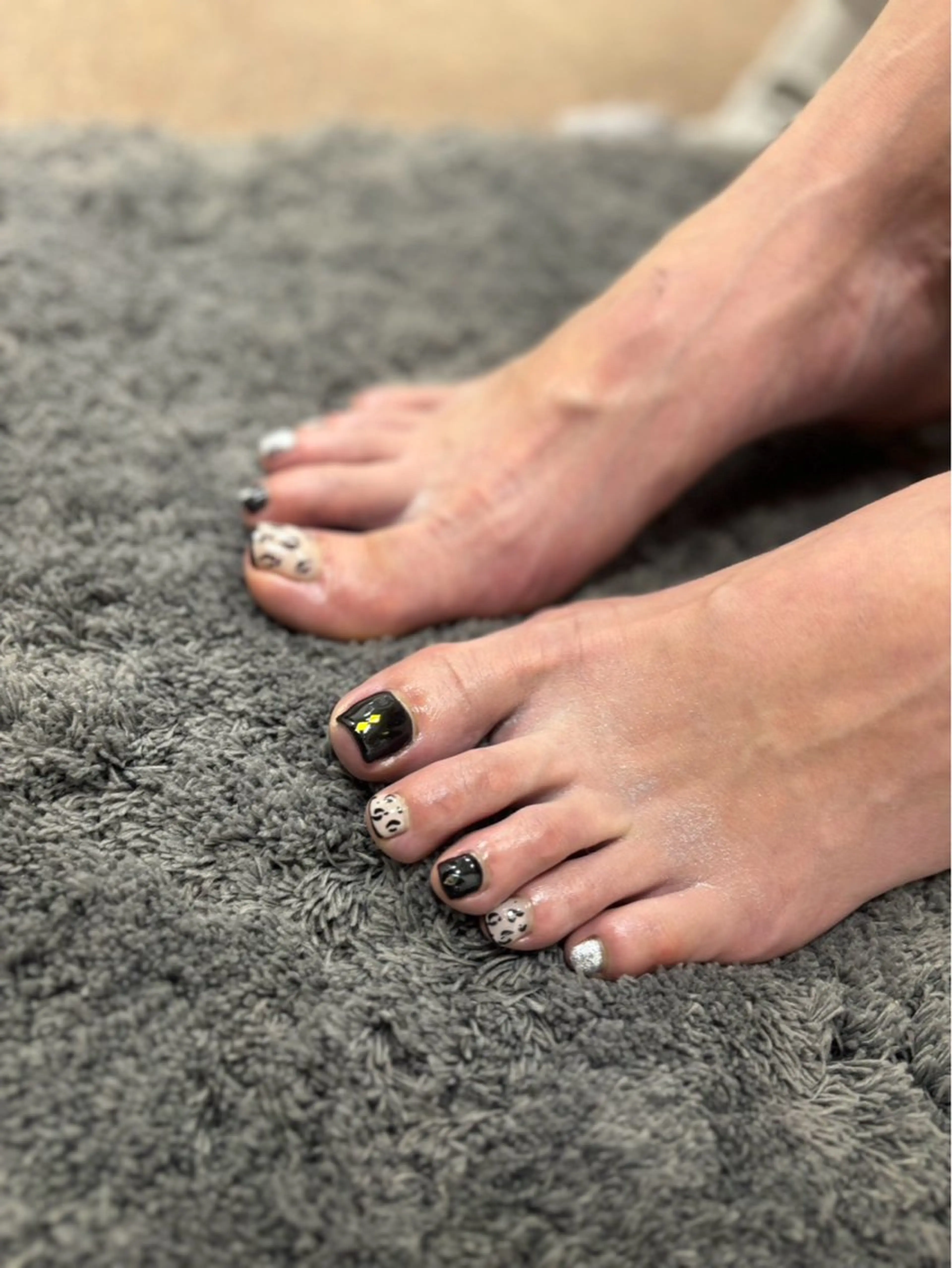 ネイル フットネイル ワンカラーネイル シンプルネイル フットネイル PROVE 彩華のネイルデザイン