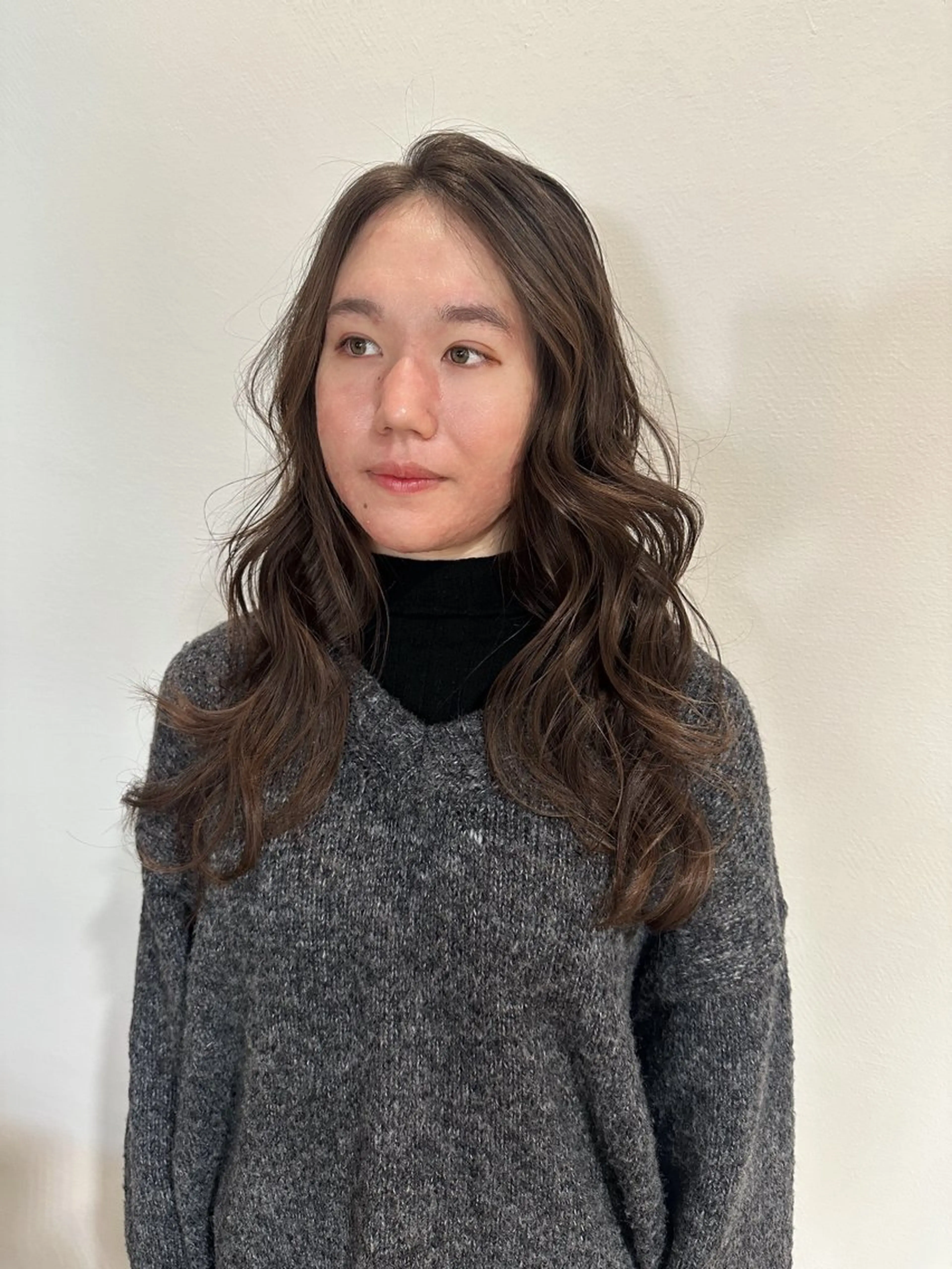 ロング カラー カット ヘアカラー トリートメント 塩澤 榛奈のヘアスタイル