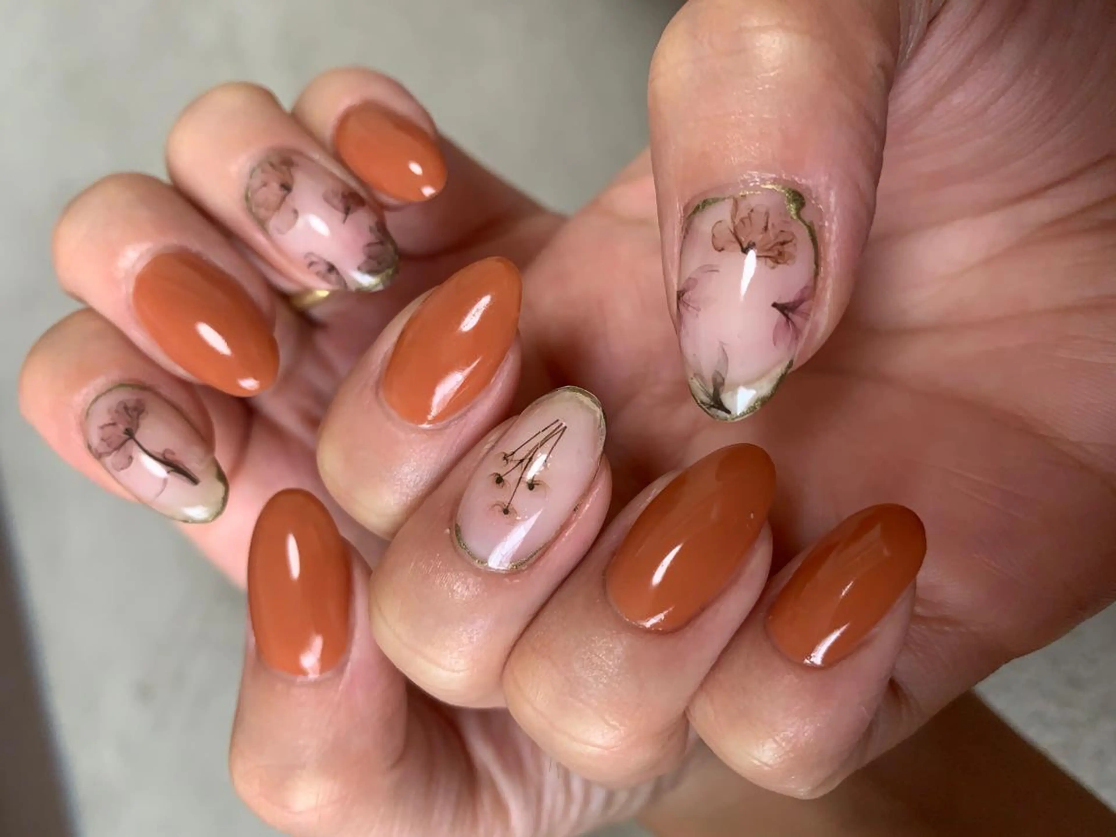 ネイル ハンドネイル 𝐑𝐞𝐯𝐢𝐨 ___堺市西区のマツエク・マツパデザイン