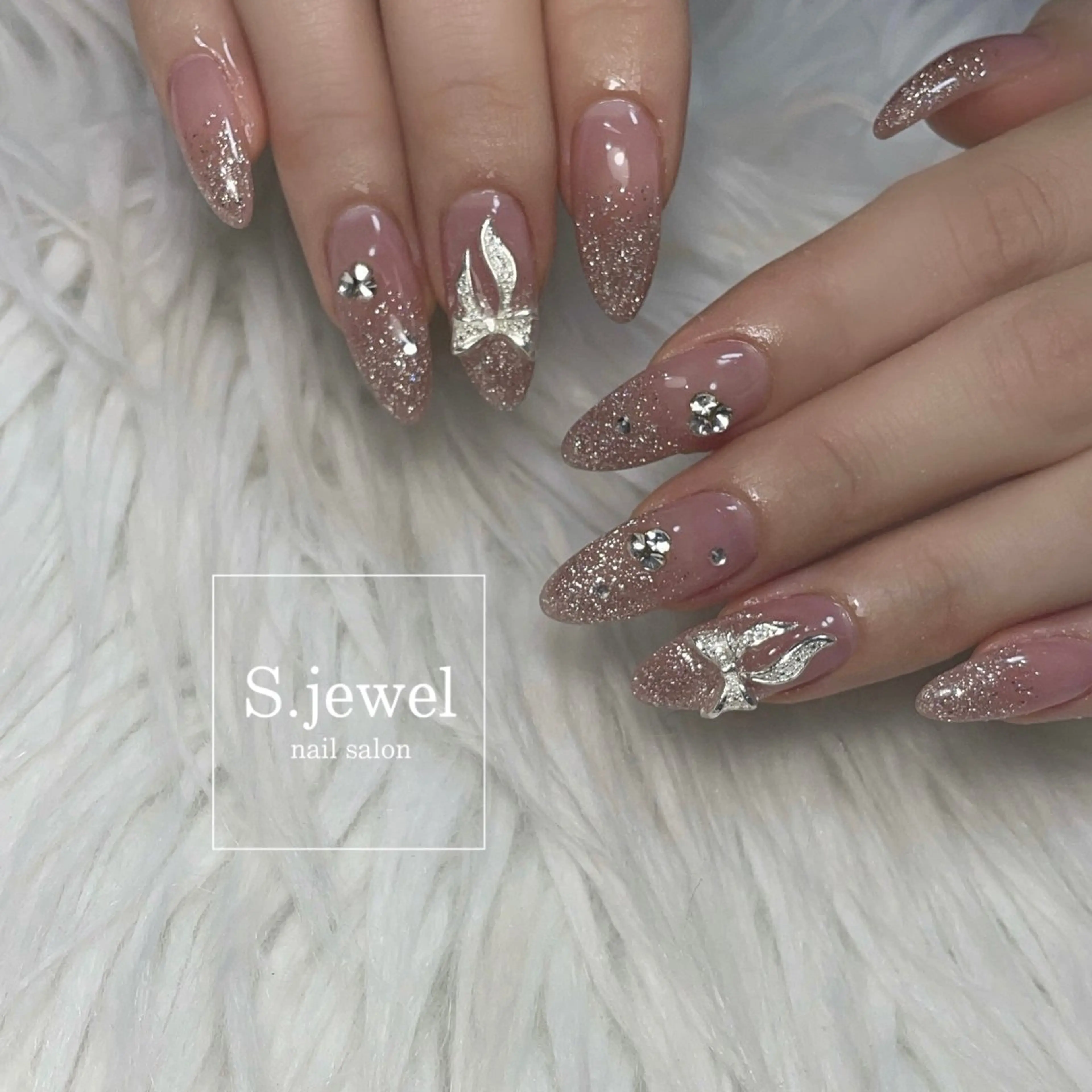 ネイル S. JEWELのネイルデザイン