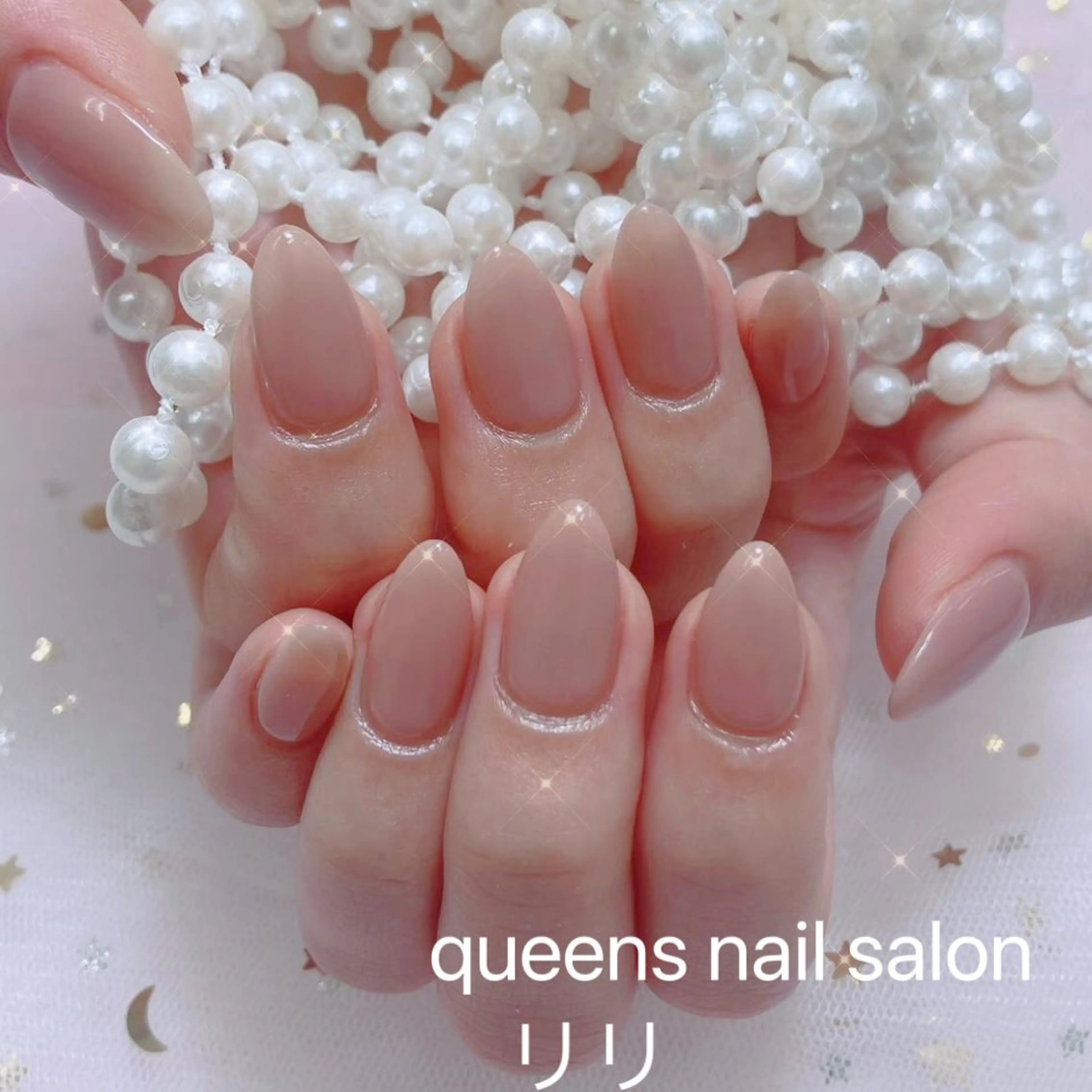 ネイル queensnail 🧸mikaのネイルデザイン
