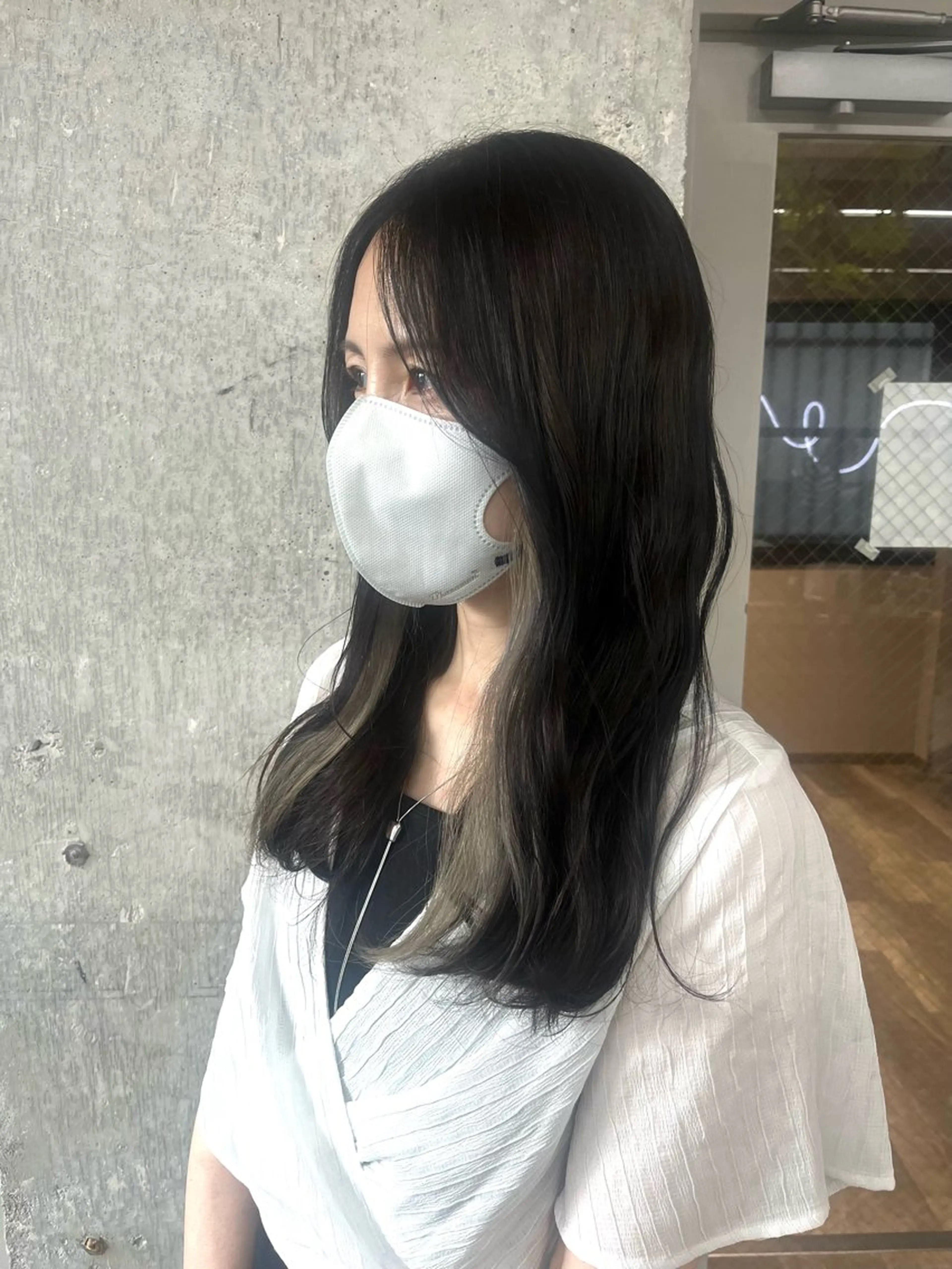 ロング 小長谷 夕菜のヘアスタイル