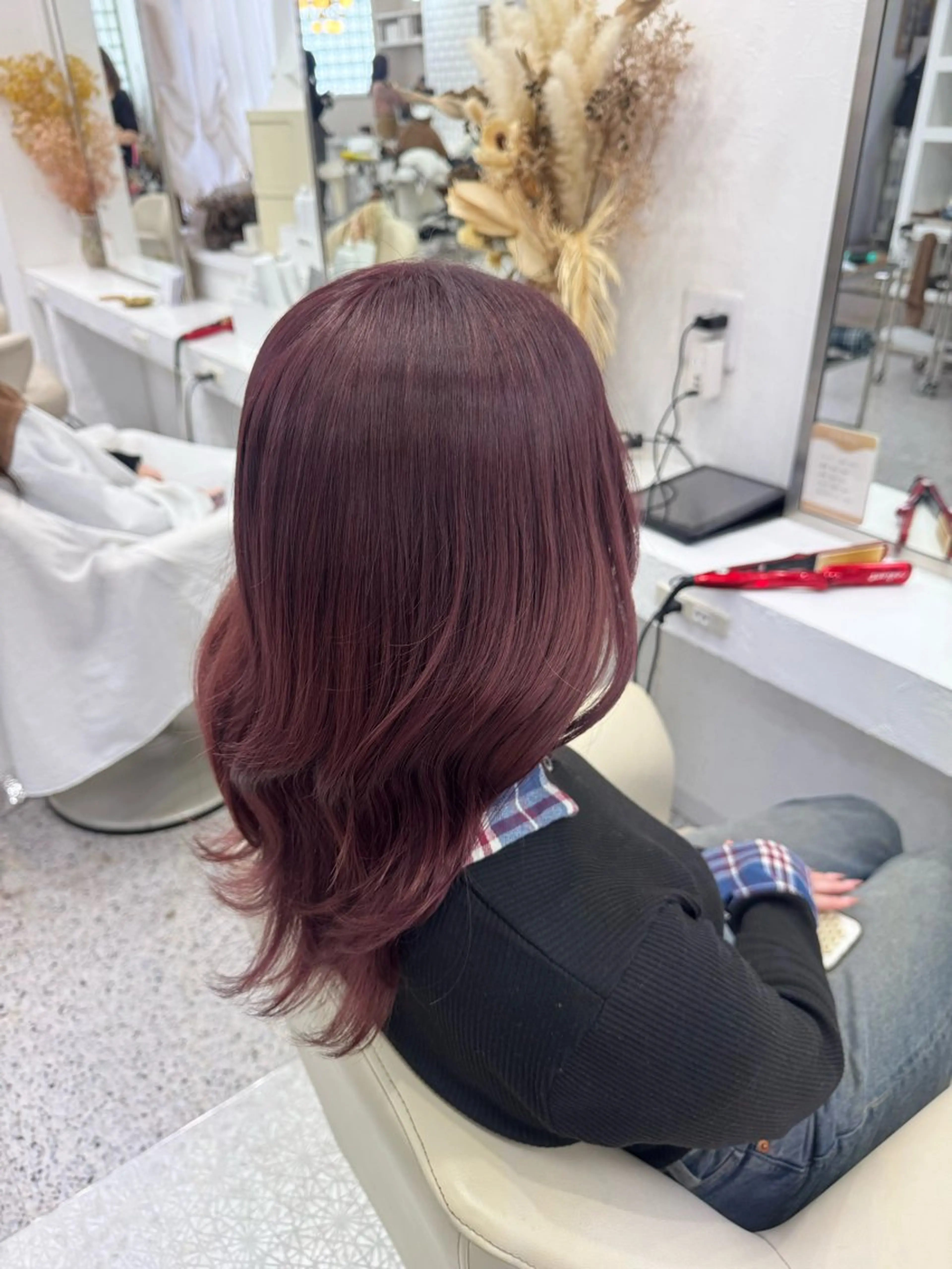 セミロング ヘアカラー LOMARLIE/ Karen🪐💫のヘアスタイル