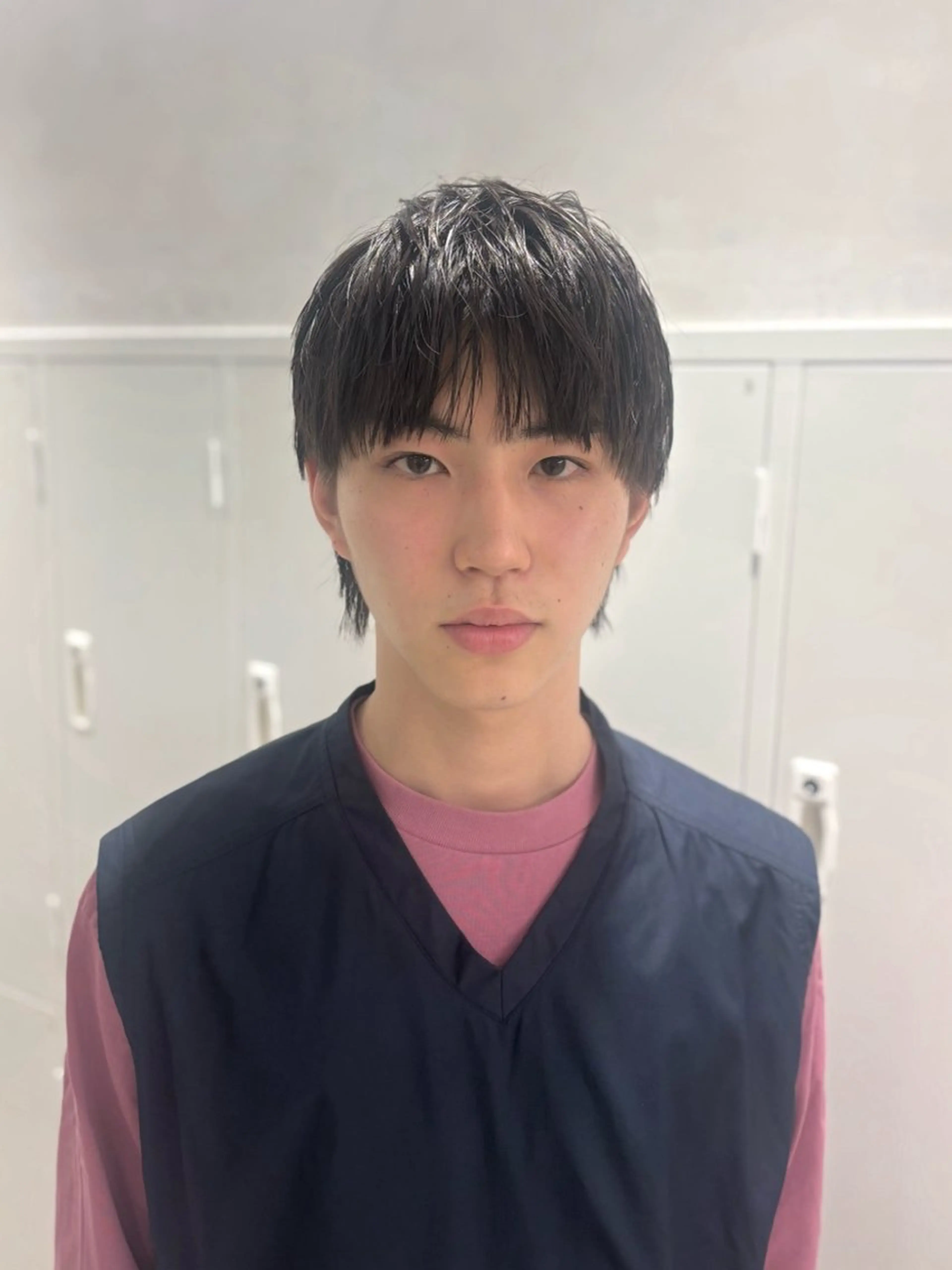 メンズ センターパート メンズショート 刈り上げ カット ヘッドスパ 透明感カラー・レイヤ ー🎀amika🎀のヘアスタイル