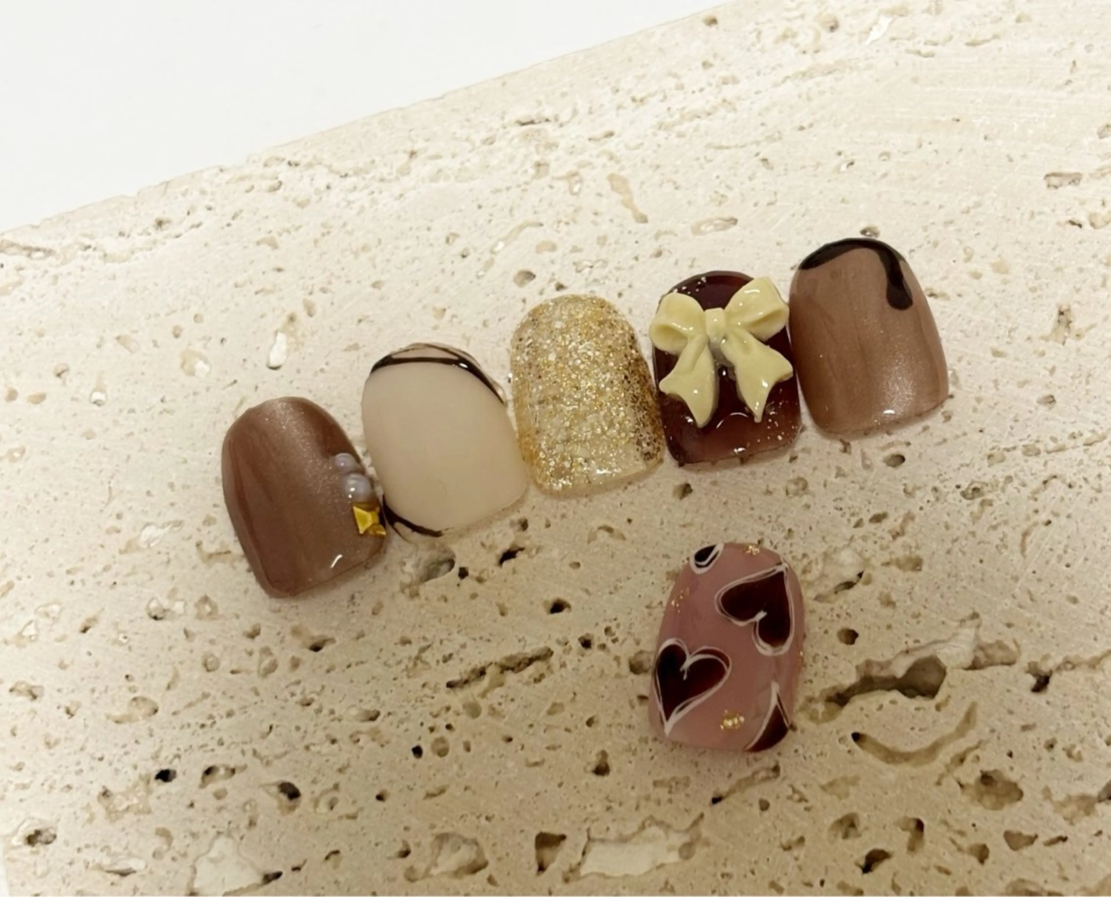 ネイル バレンタイン nail salon monailのネイルデザイン