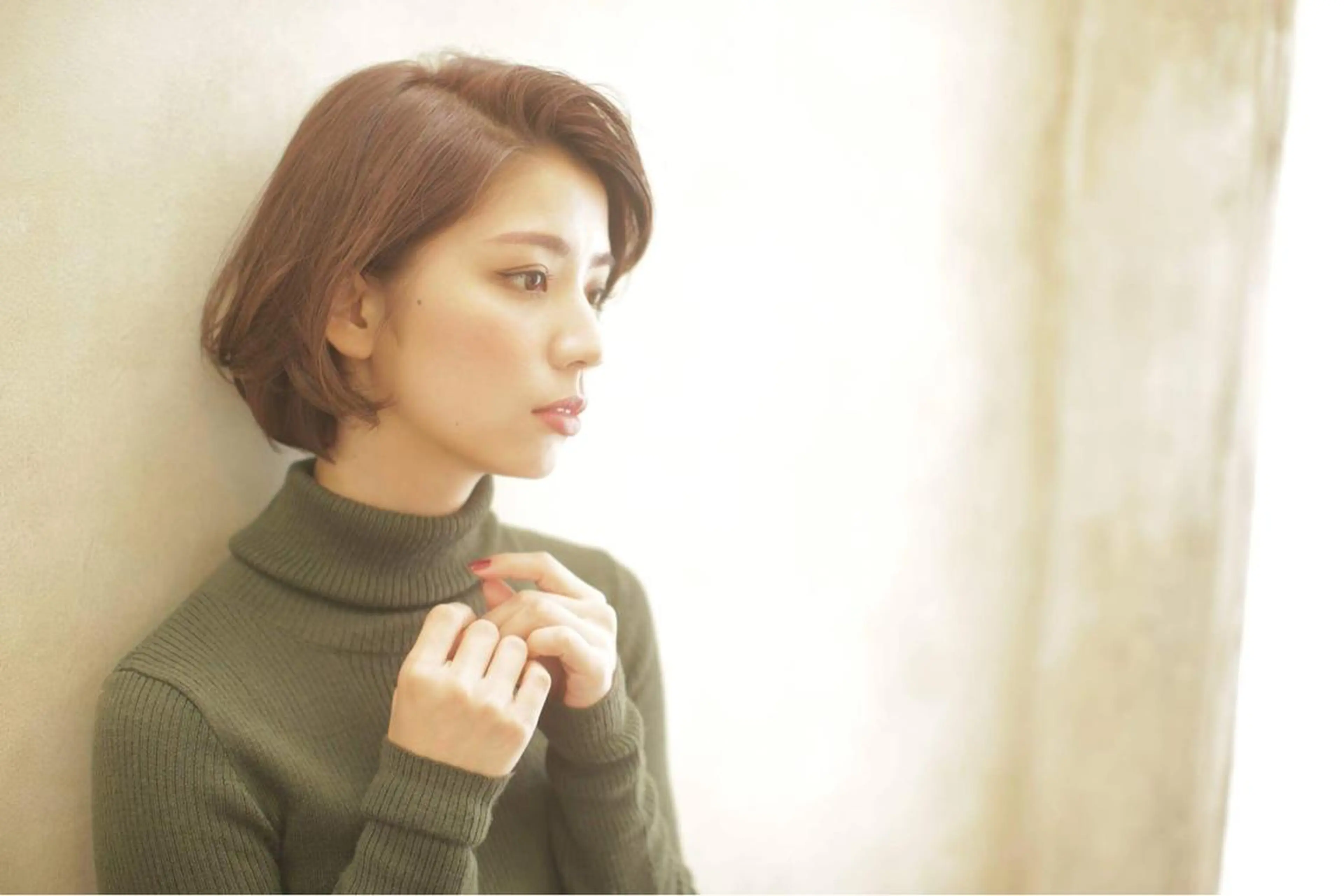 ショート カラー 黒髪 ボブ 斜めバング 似合わせカット ショートヘア エイト ウメダのヘアスタイル