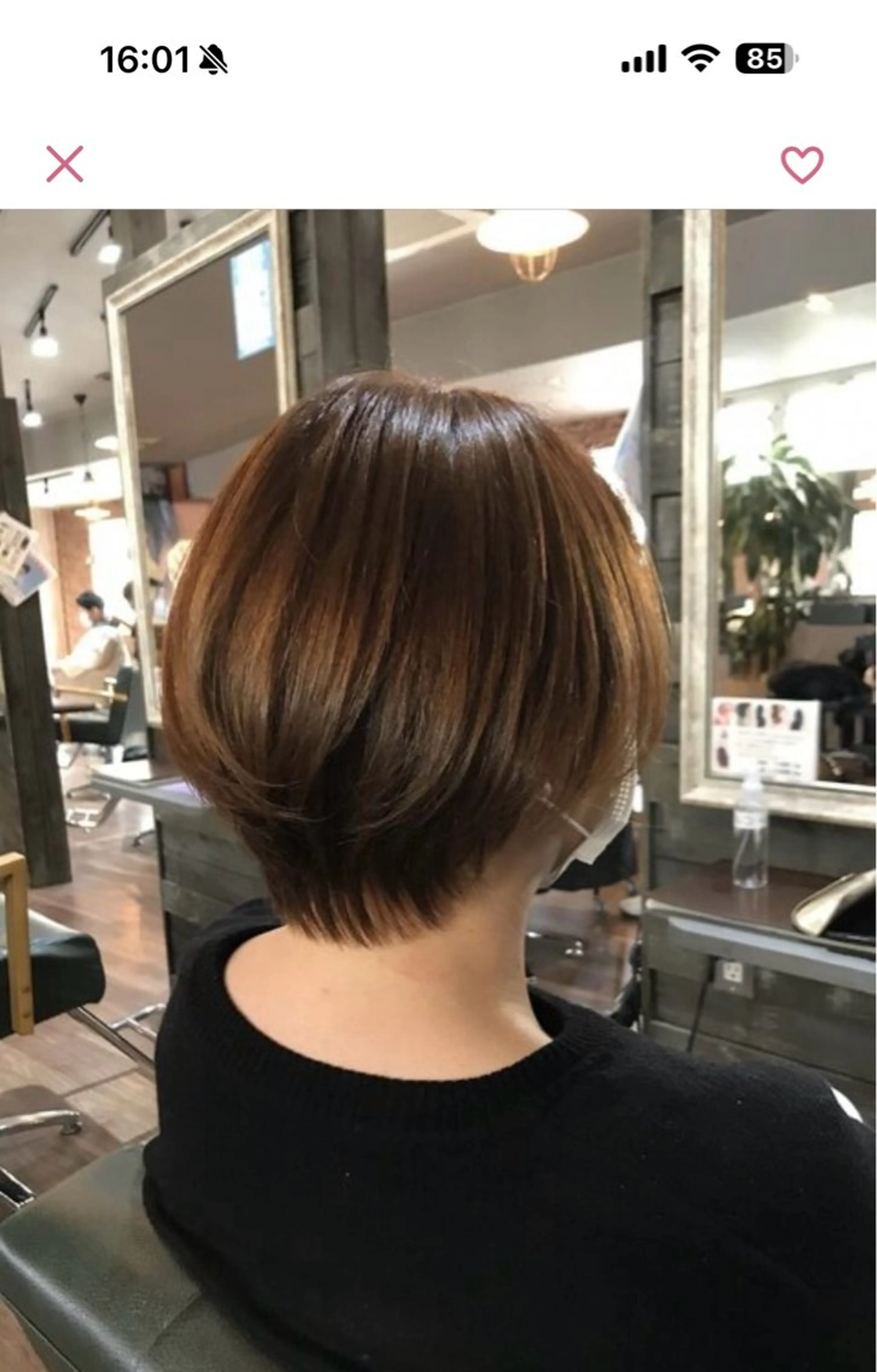 カラー 小川 優のヘアスタイル
