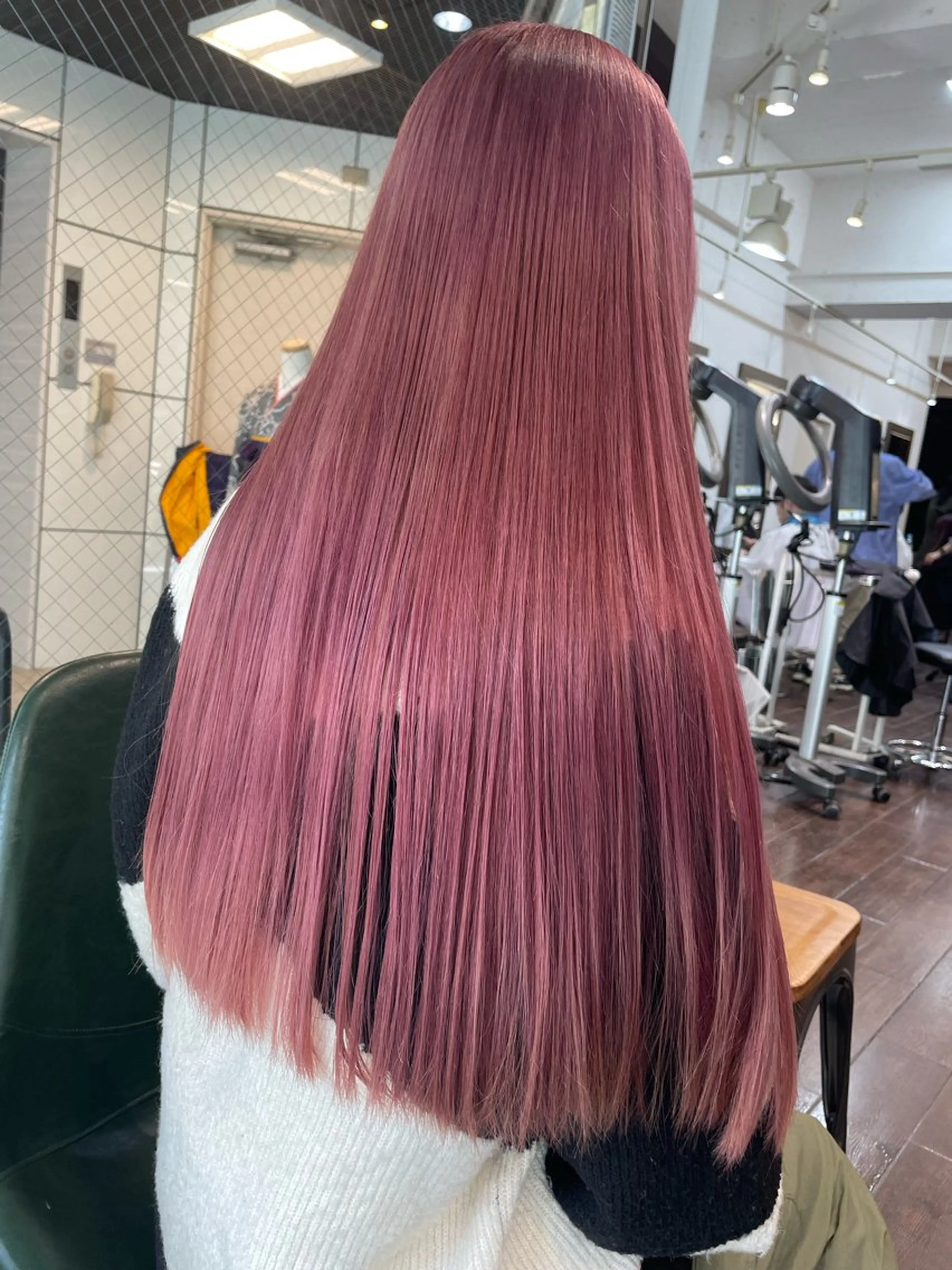 ロング ‪るか/‪透明感 カラー/アレンジのヘアスタイル